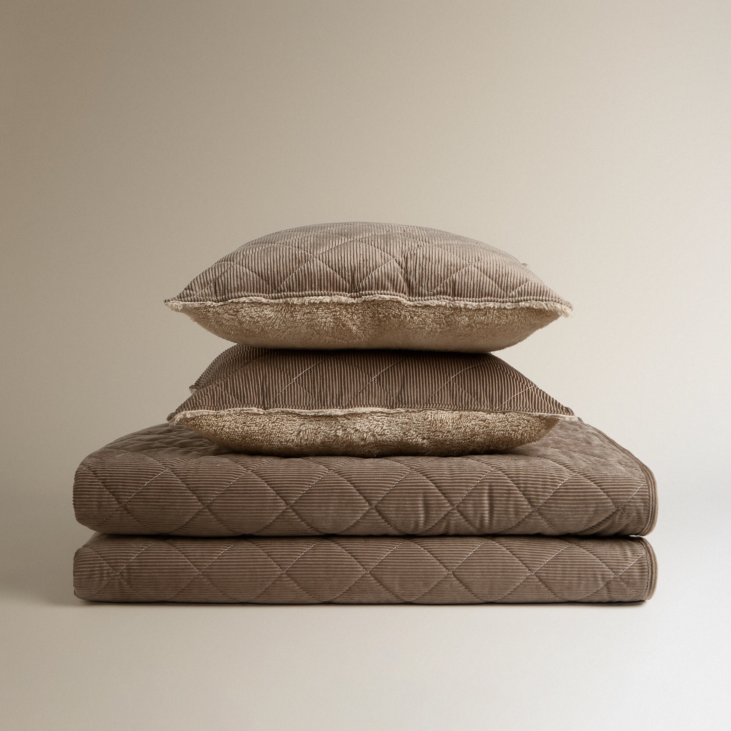 Edredão Reversível com Capa de Almofada Bombazina Bege-5