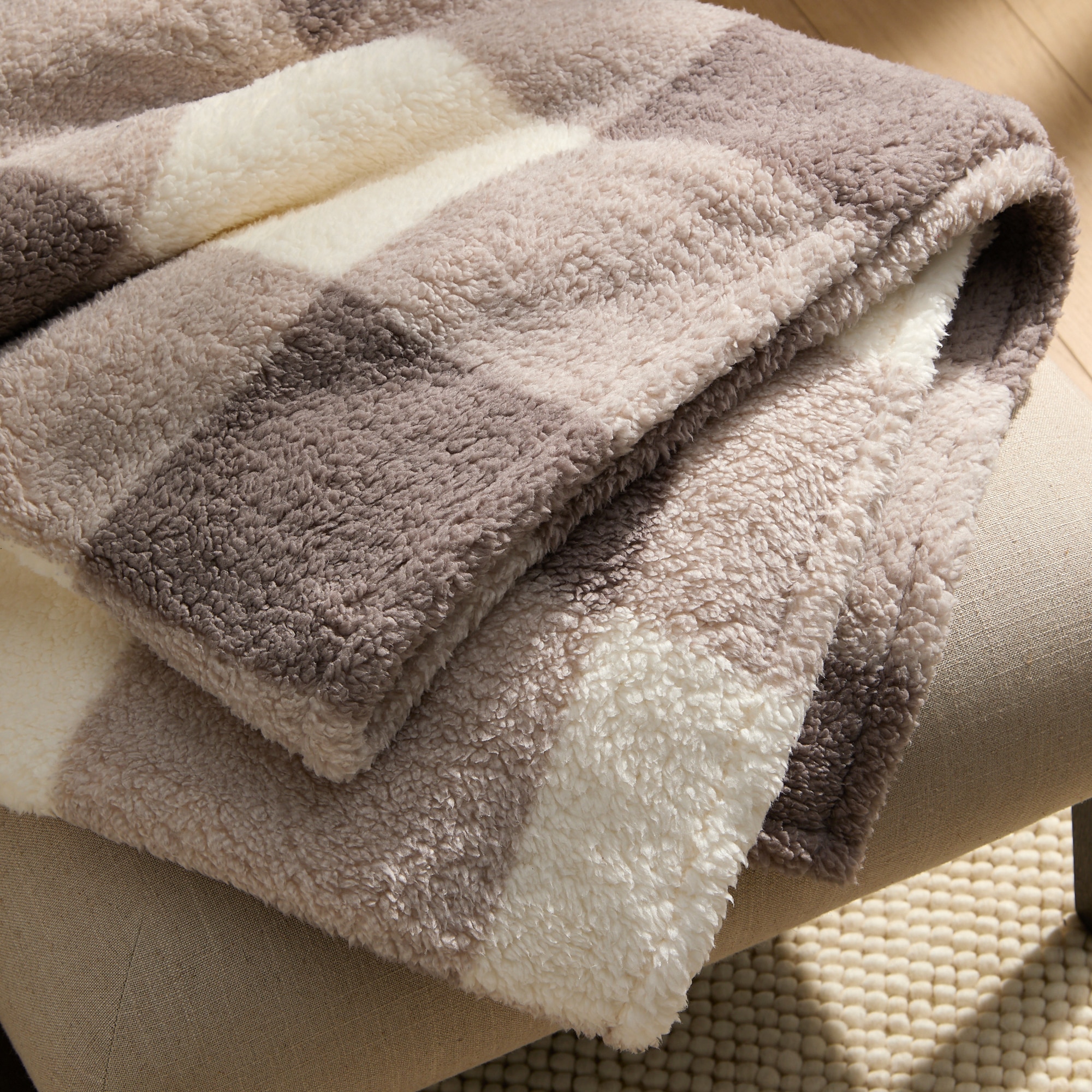 Imagem 0 de Manta Decorativa Ernesto Basics