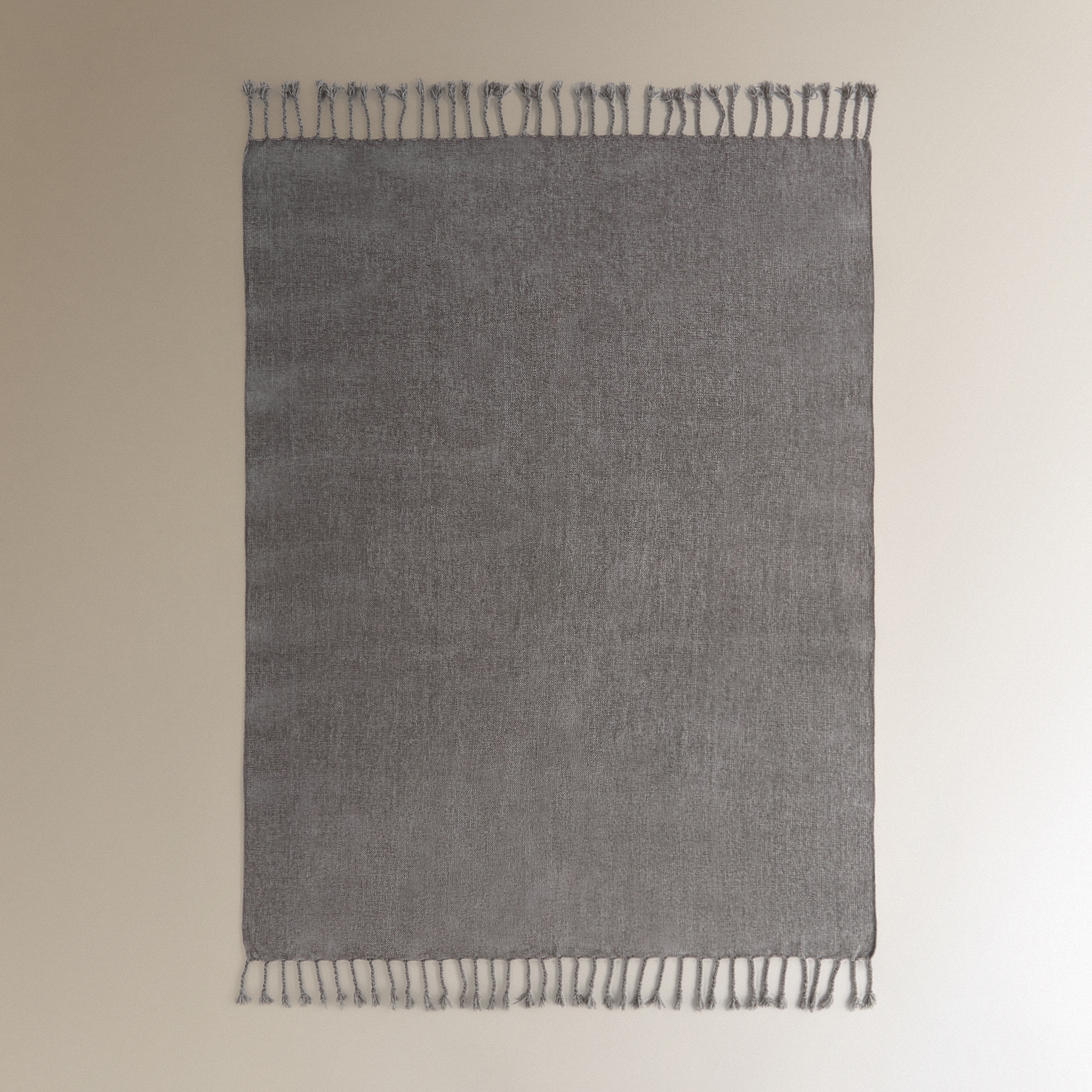 Manta decorativa Chenilla Lisa Basics El Corte Inglés Gris-4