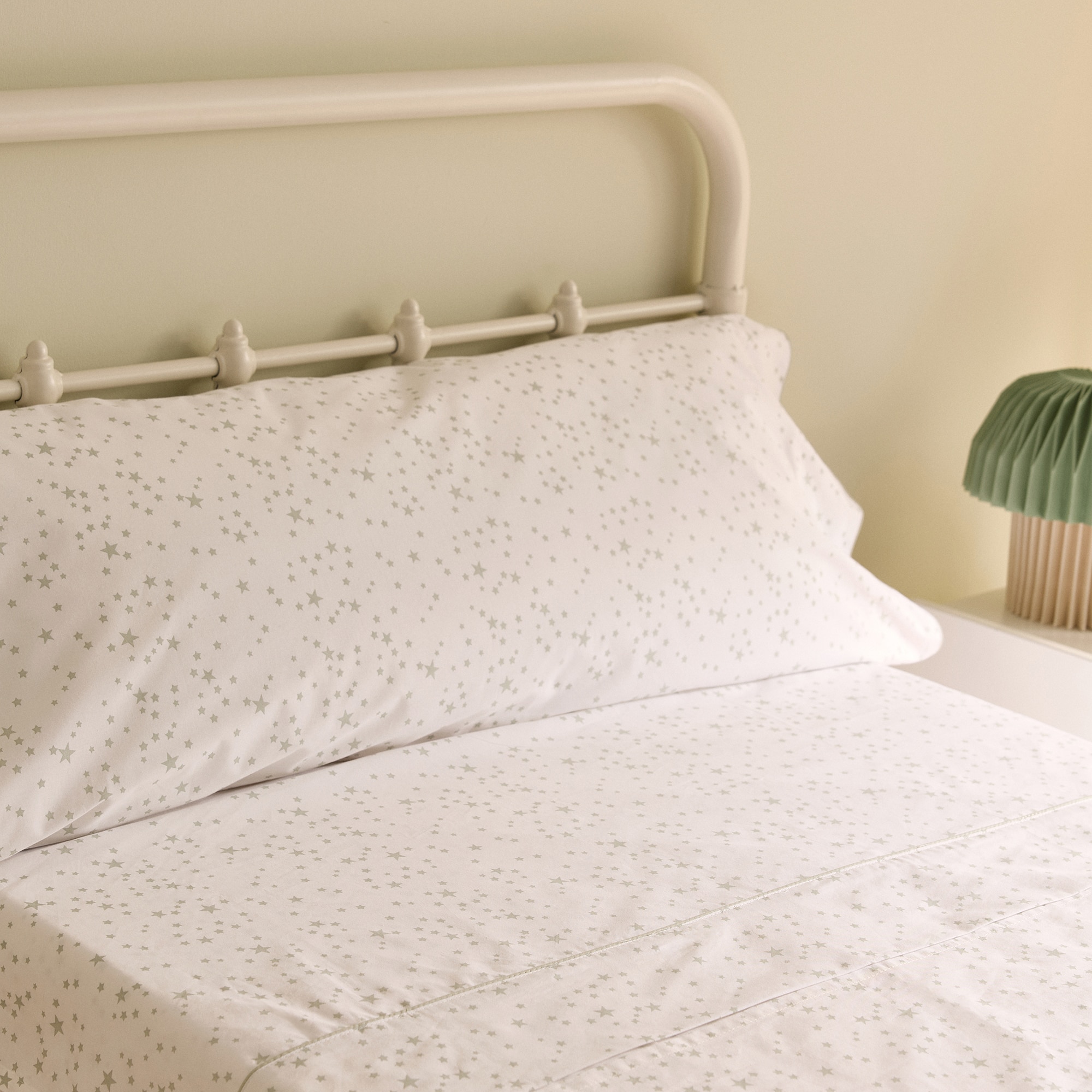 Imagem 0 de Conjunto de Lençóis de Algodão New Stars