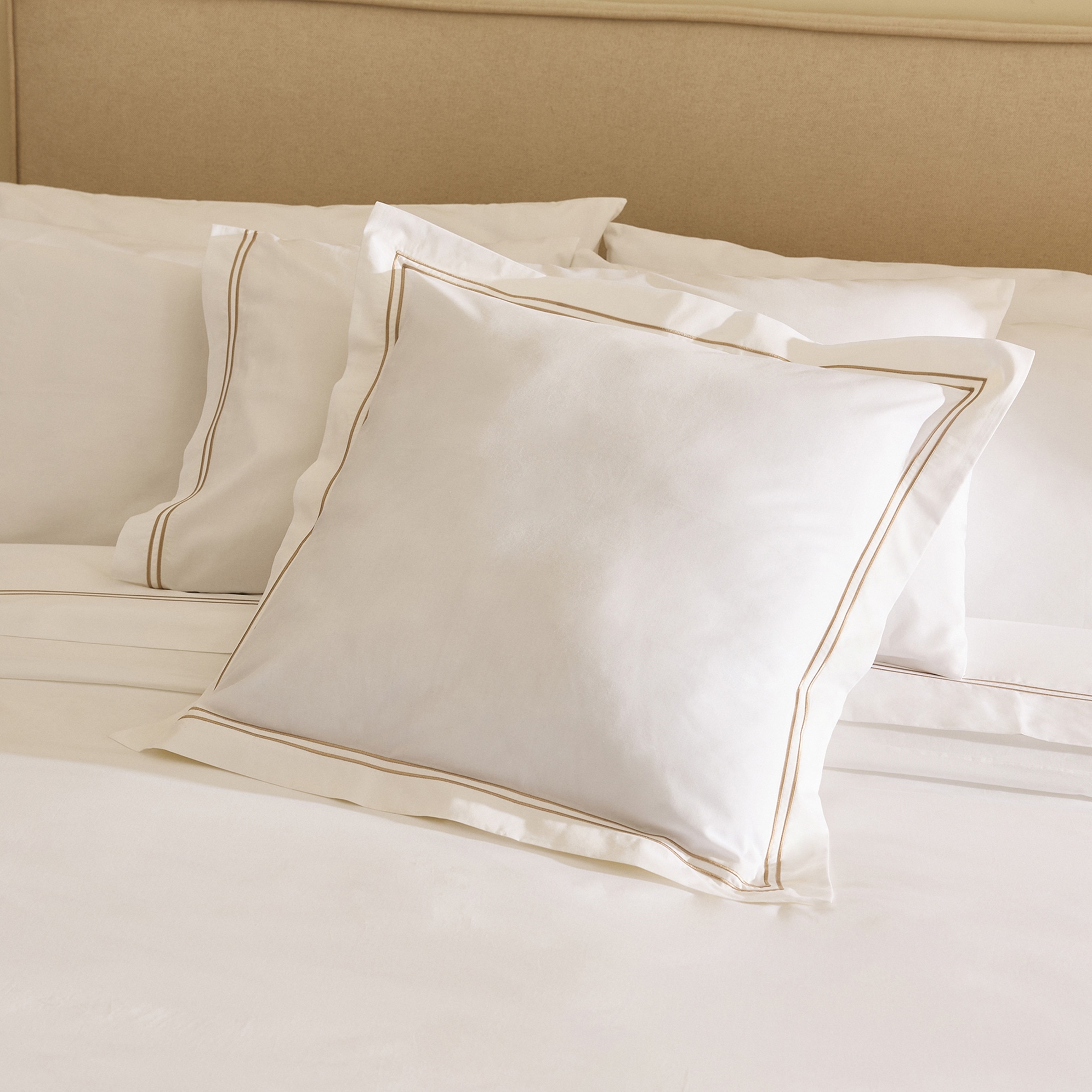 Conjunto de Capa de Edredão Percal de Algodão Egípcio Hotel - 400 Fios Bege-7