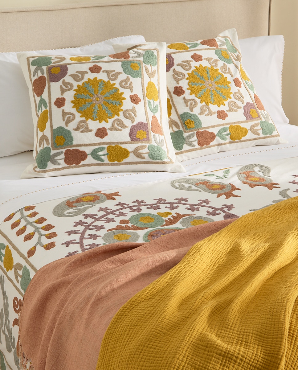 Coleção de roupa de cama Suzani amarela 2