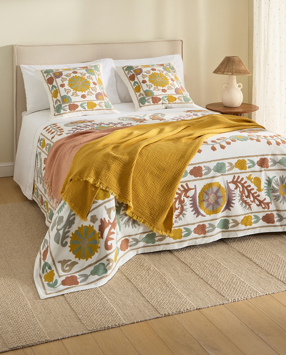 Coleção de roupa de cama Suzani amarela 3