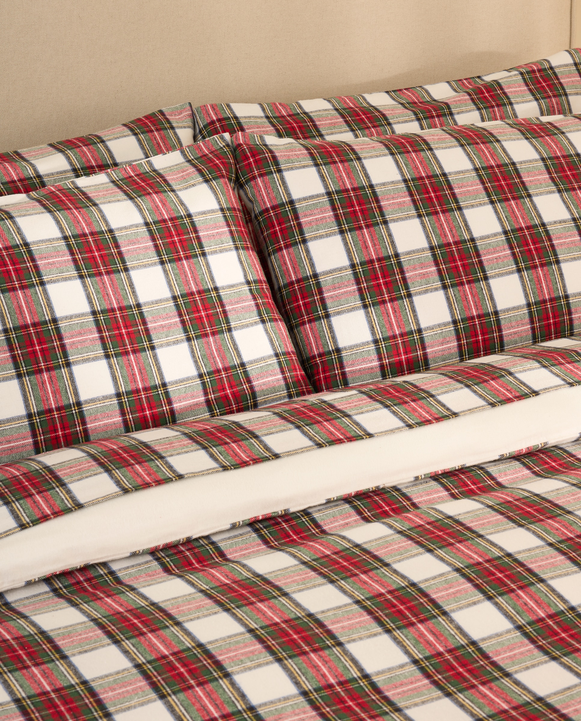 Imagen 6 de Juego de funda nórdica franela Invernes - Rojo Cama 180 cm Rojo