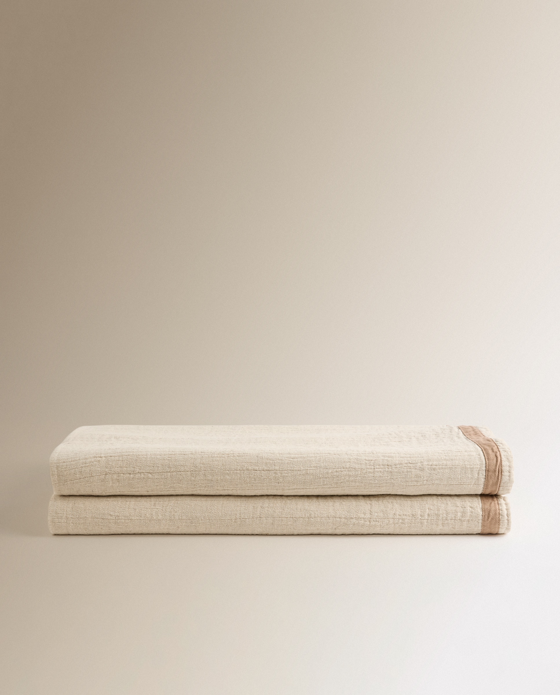 Colcha de Algodão e Linho Soren Castanho-4