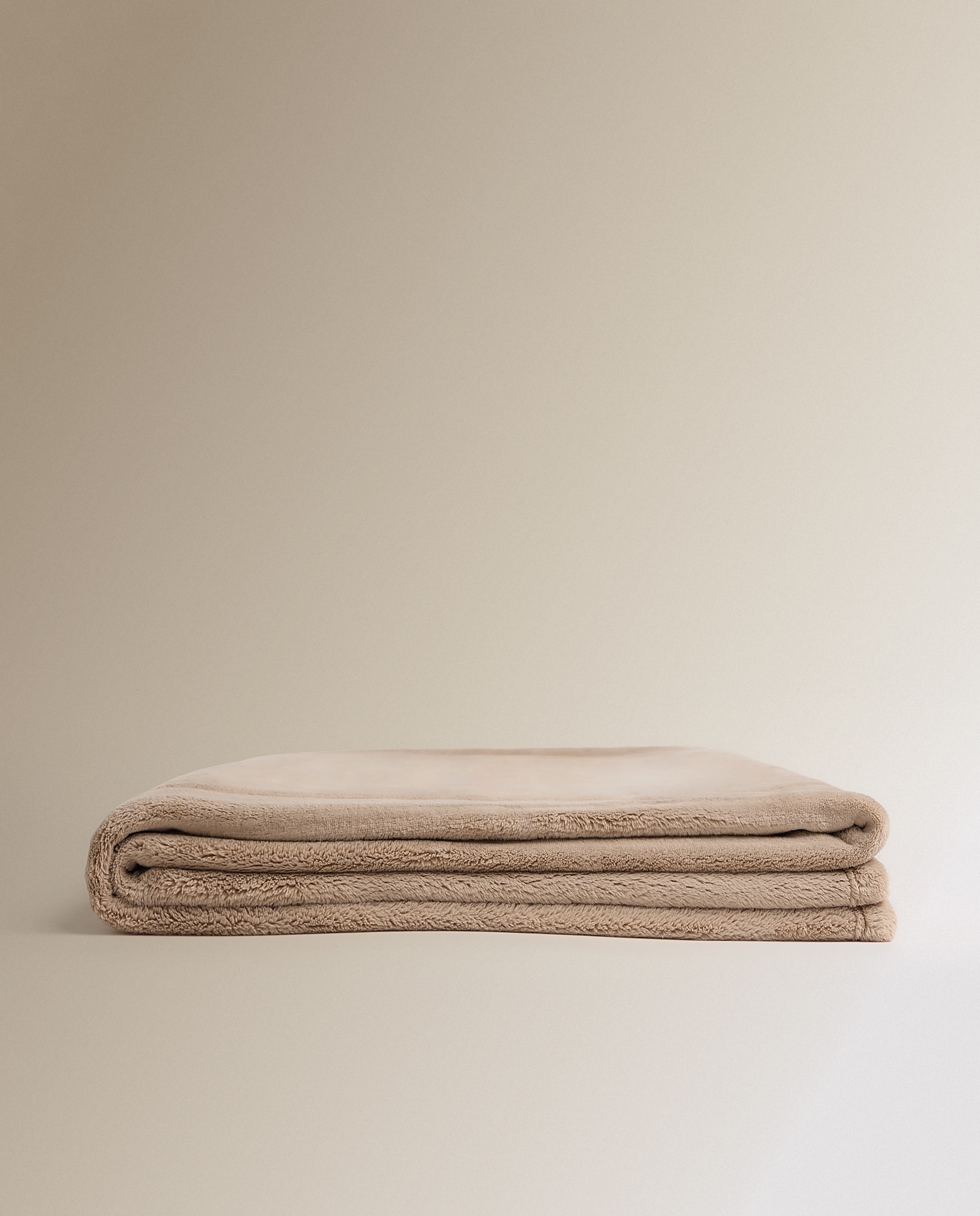 Manta decorativa Odell - Topo 140 x 190 cm Topo-2