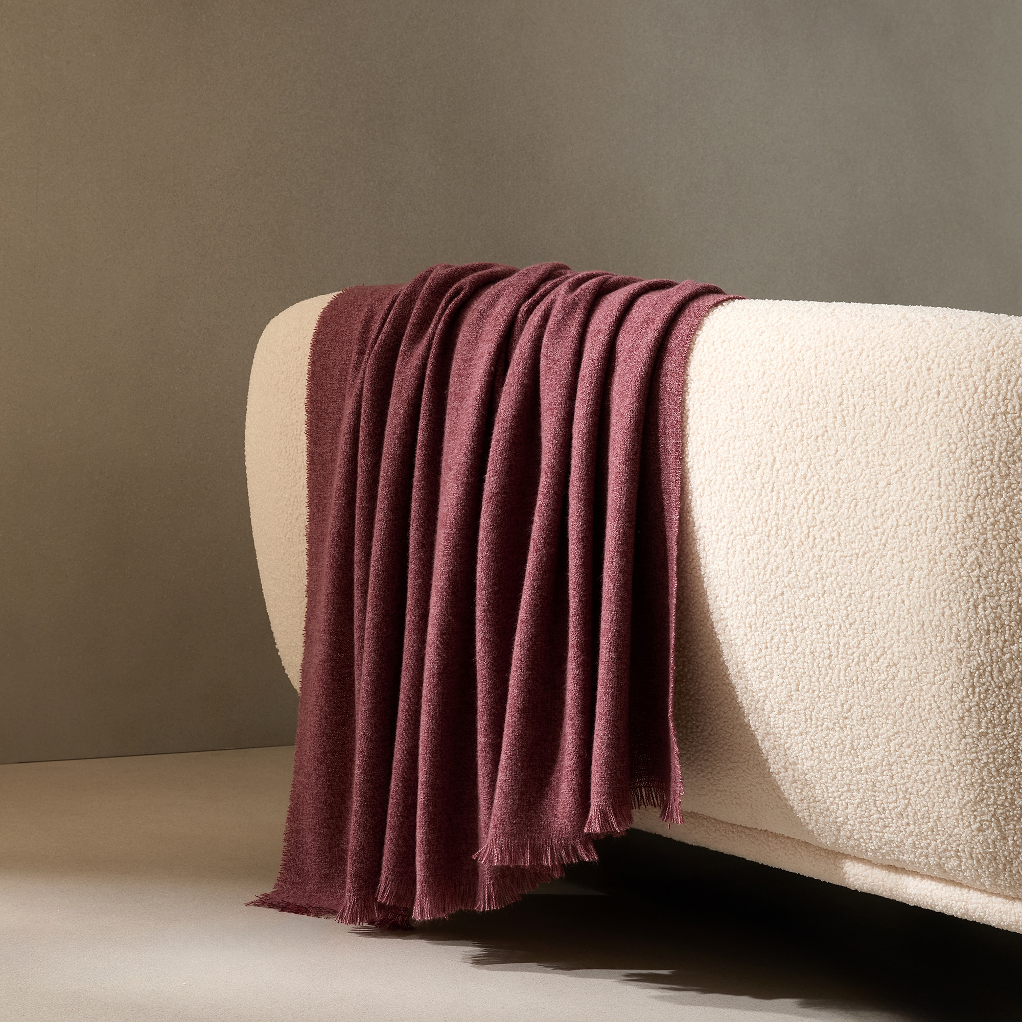 Manta Decorativa Biel Roxo-1