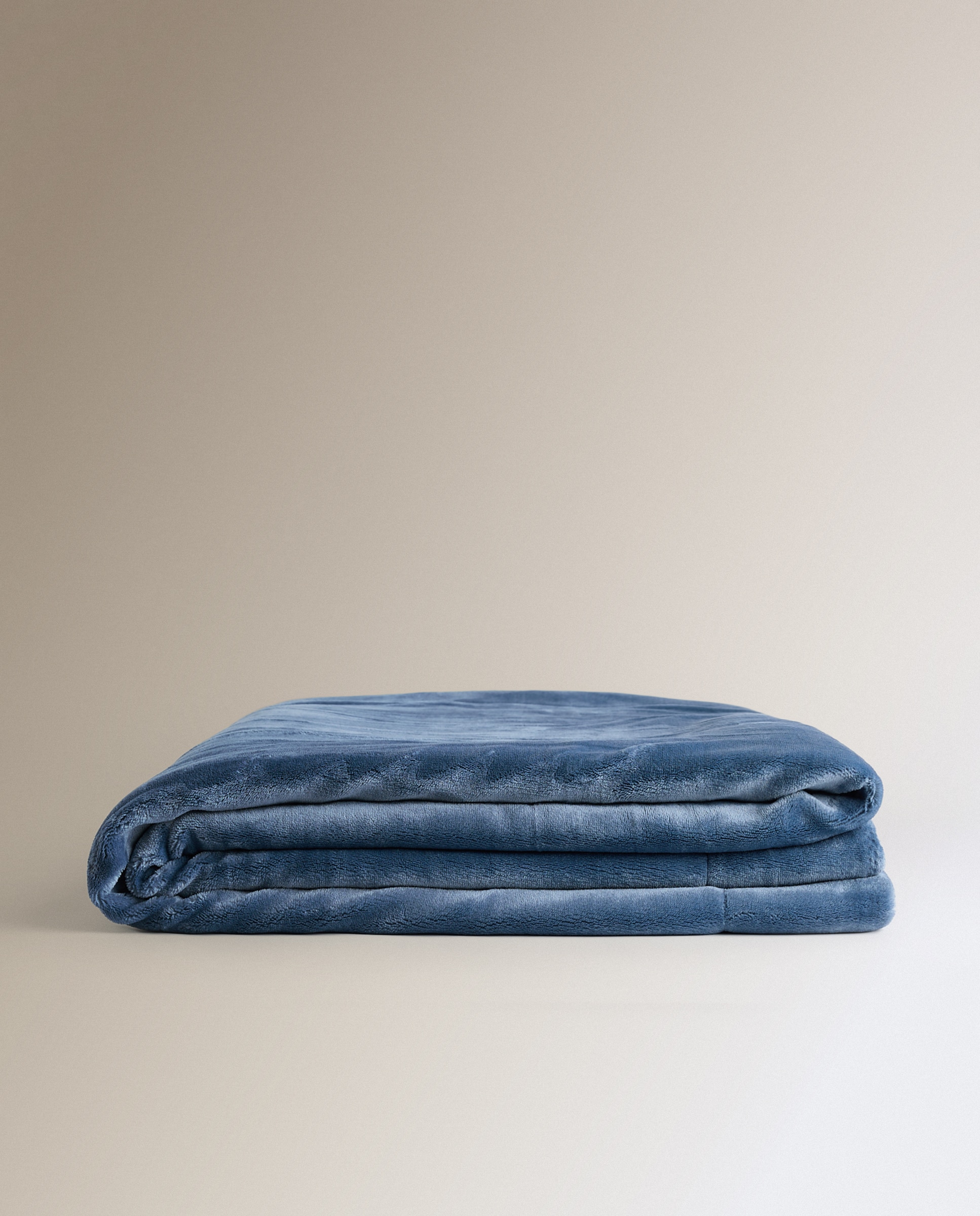Imagen 2 de Manta decorativa Nash - Azul 140 x 190 cm Azul