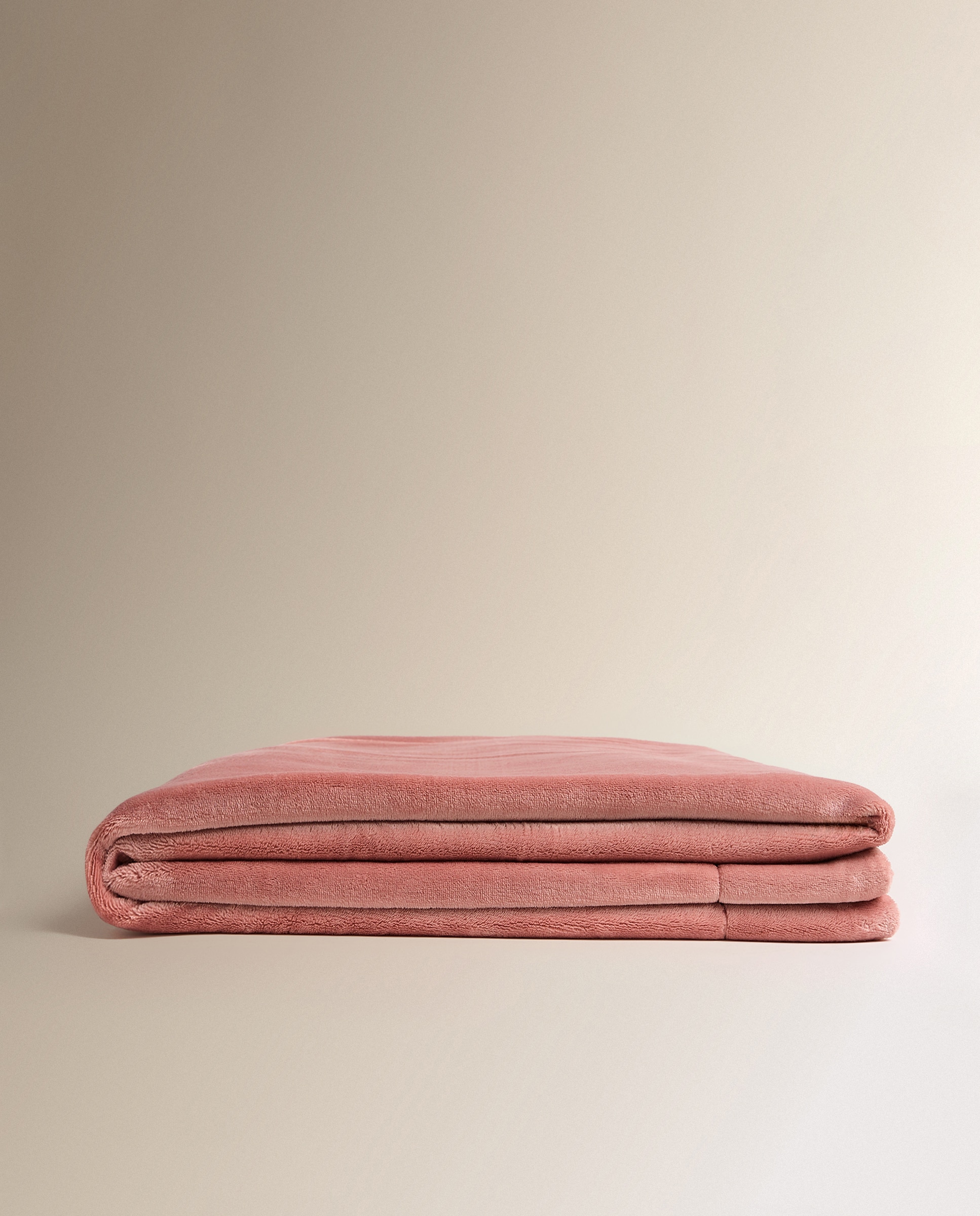 Manta decorativa Nash Rosa-2