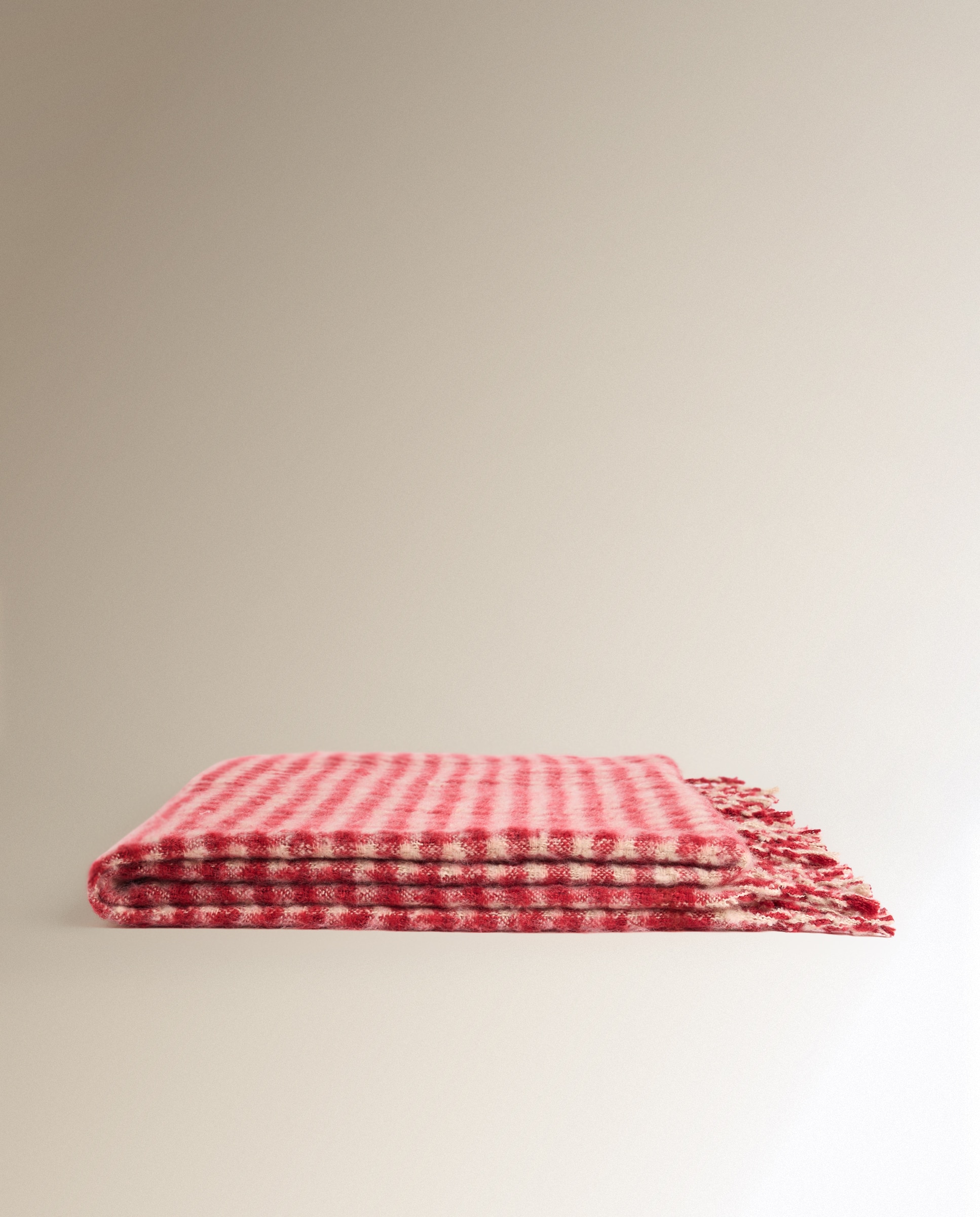 Manta decorativa Idara - Rojo 140 x 190 cm Rojo-2