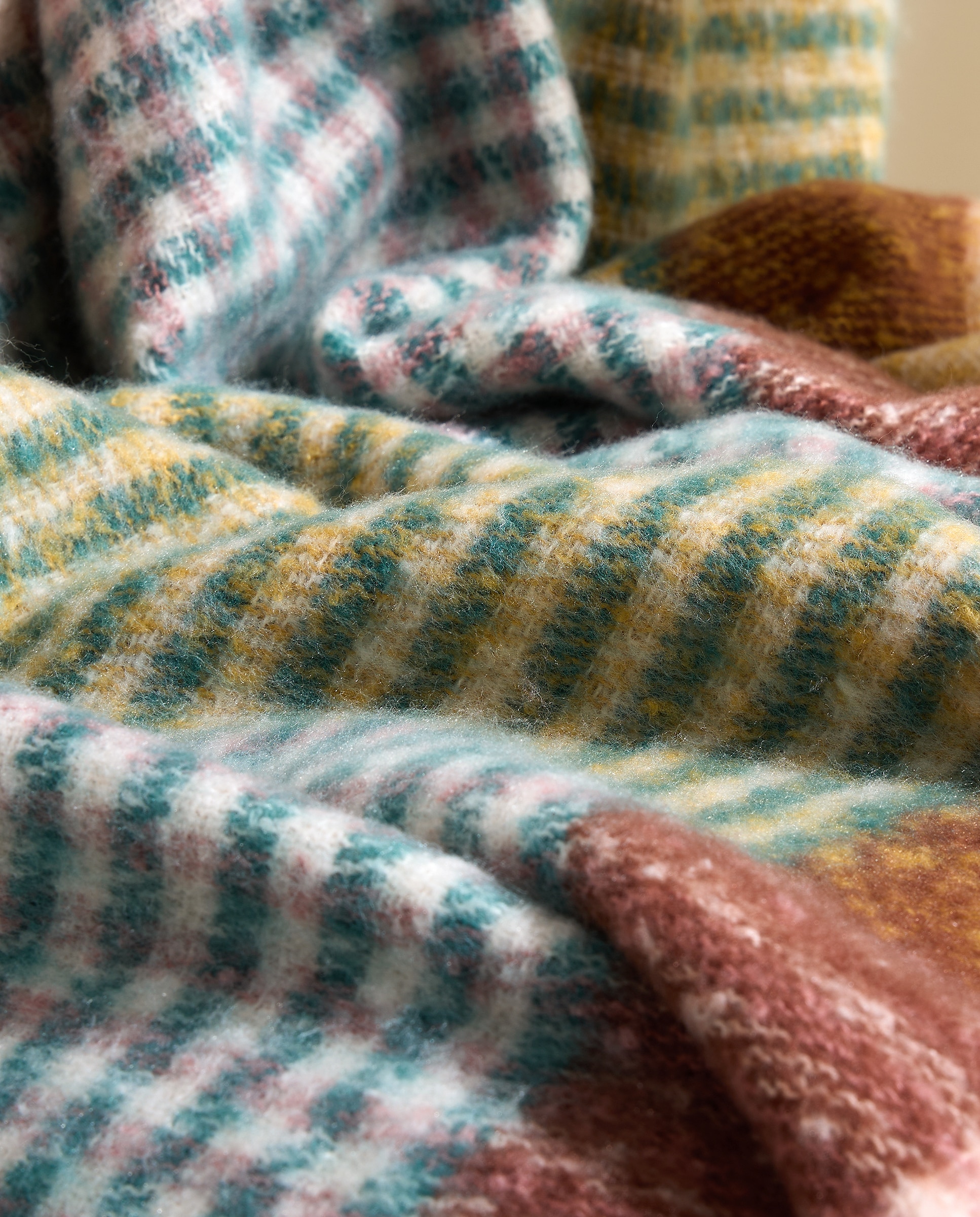 Manta decorativa Irvin Multicolor-3