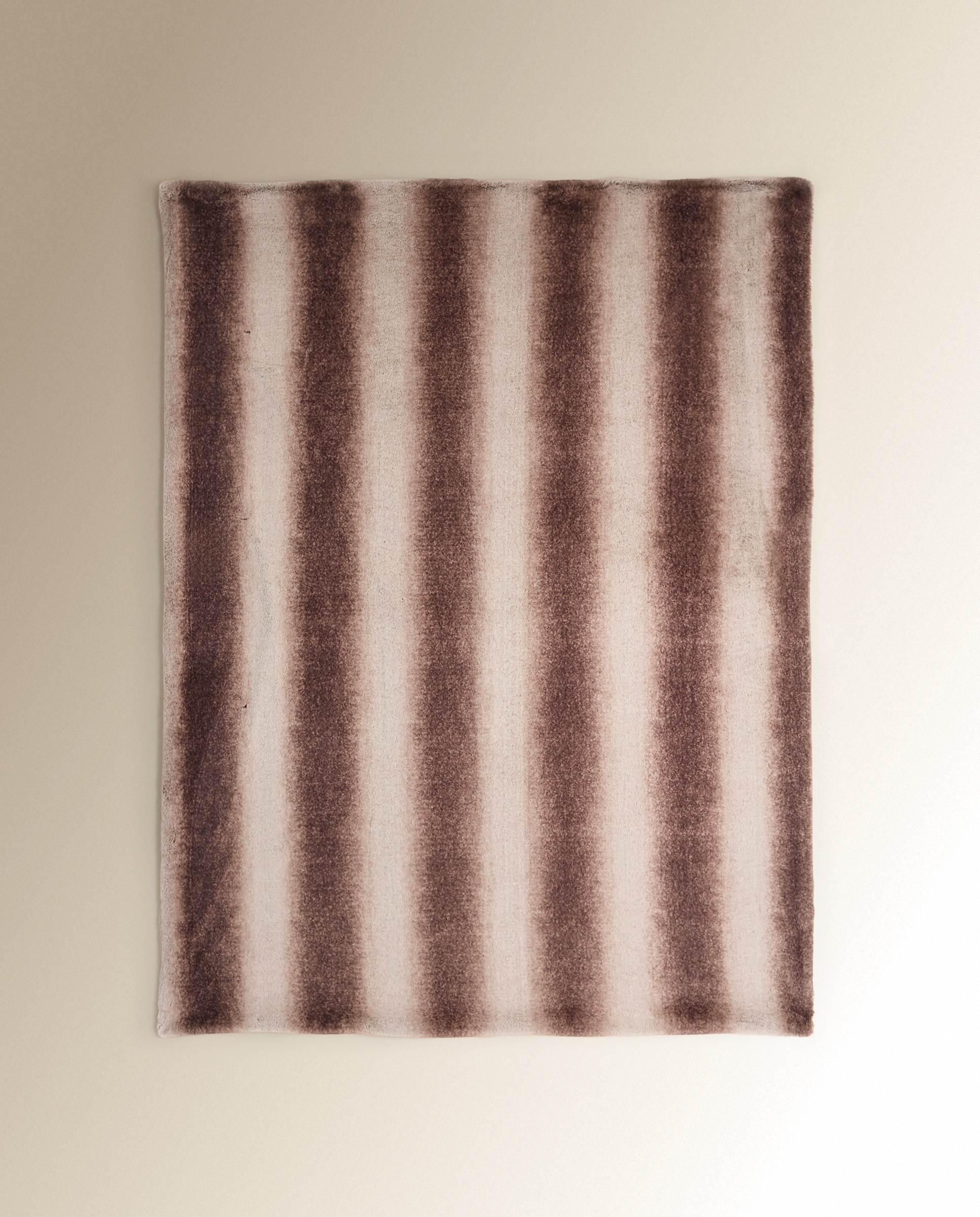 Manta decorativa Nova Taupe-4