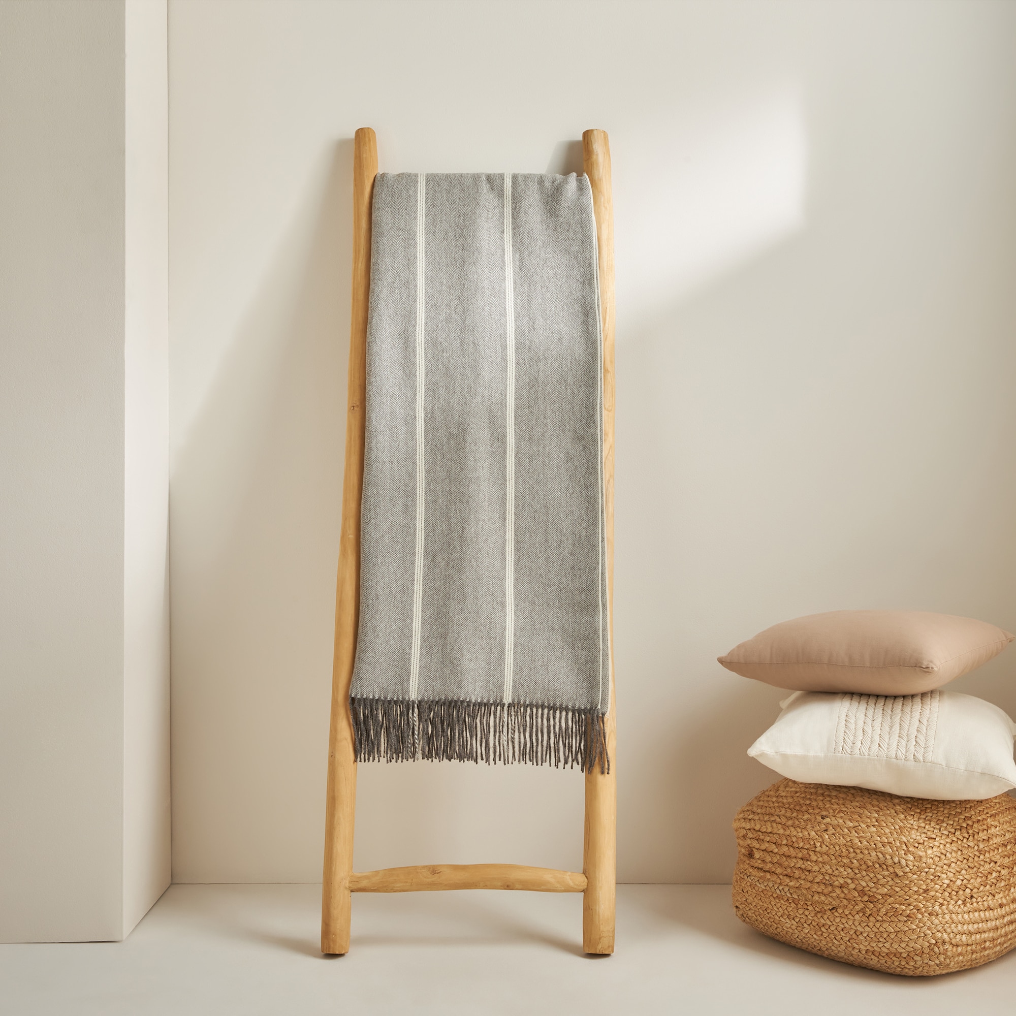 Imagem 0 de Manta decorativa de alpaca Anna