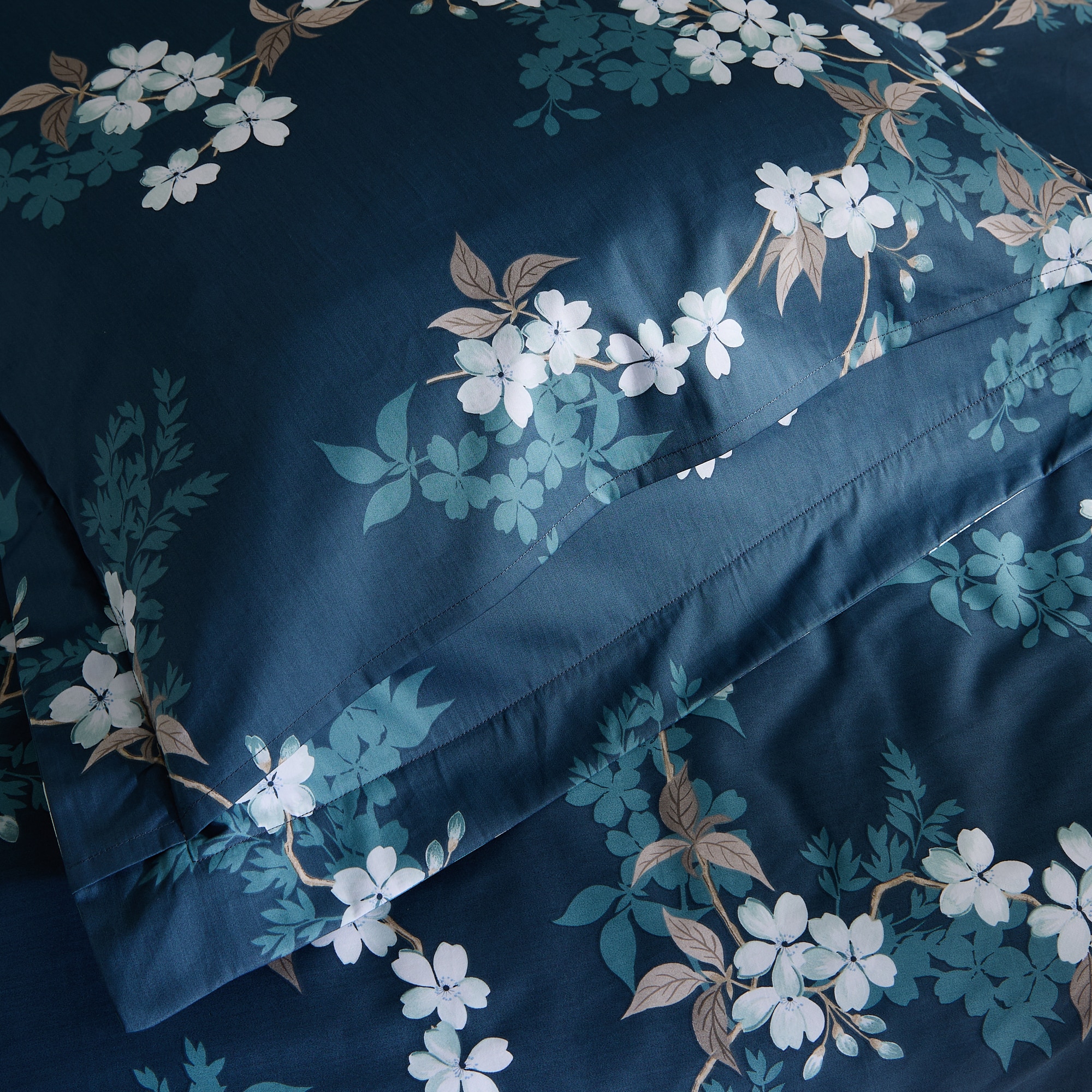 Capa de Almofada em Cetim de Algodão Narumi Azul-4