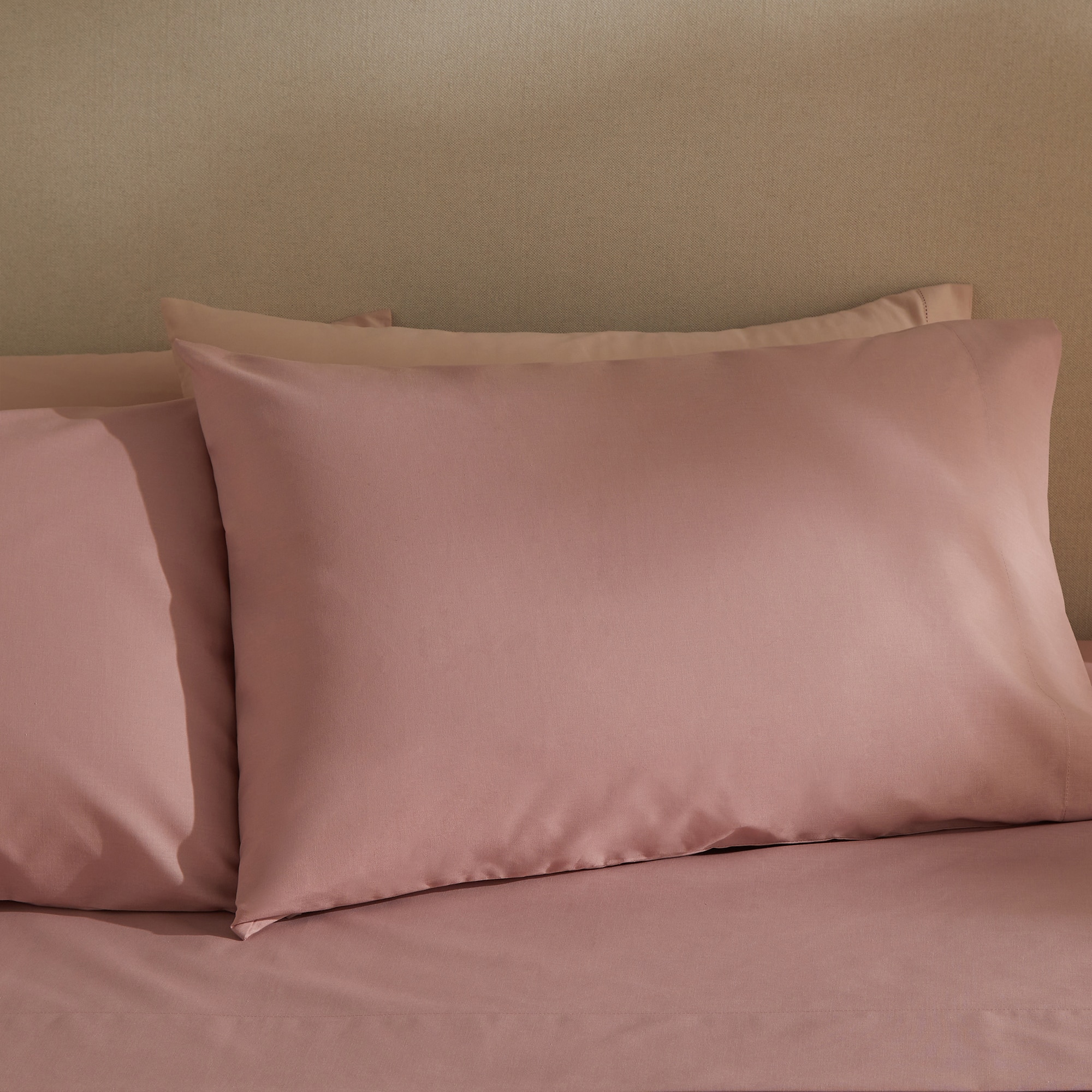 Funda de almohada Básico Nuestro Mejor Precio - El Corte Inglés - Rosa 50 x 85 cm Rosa-1