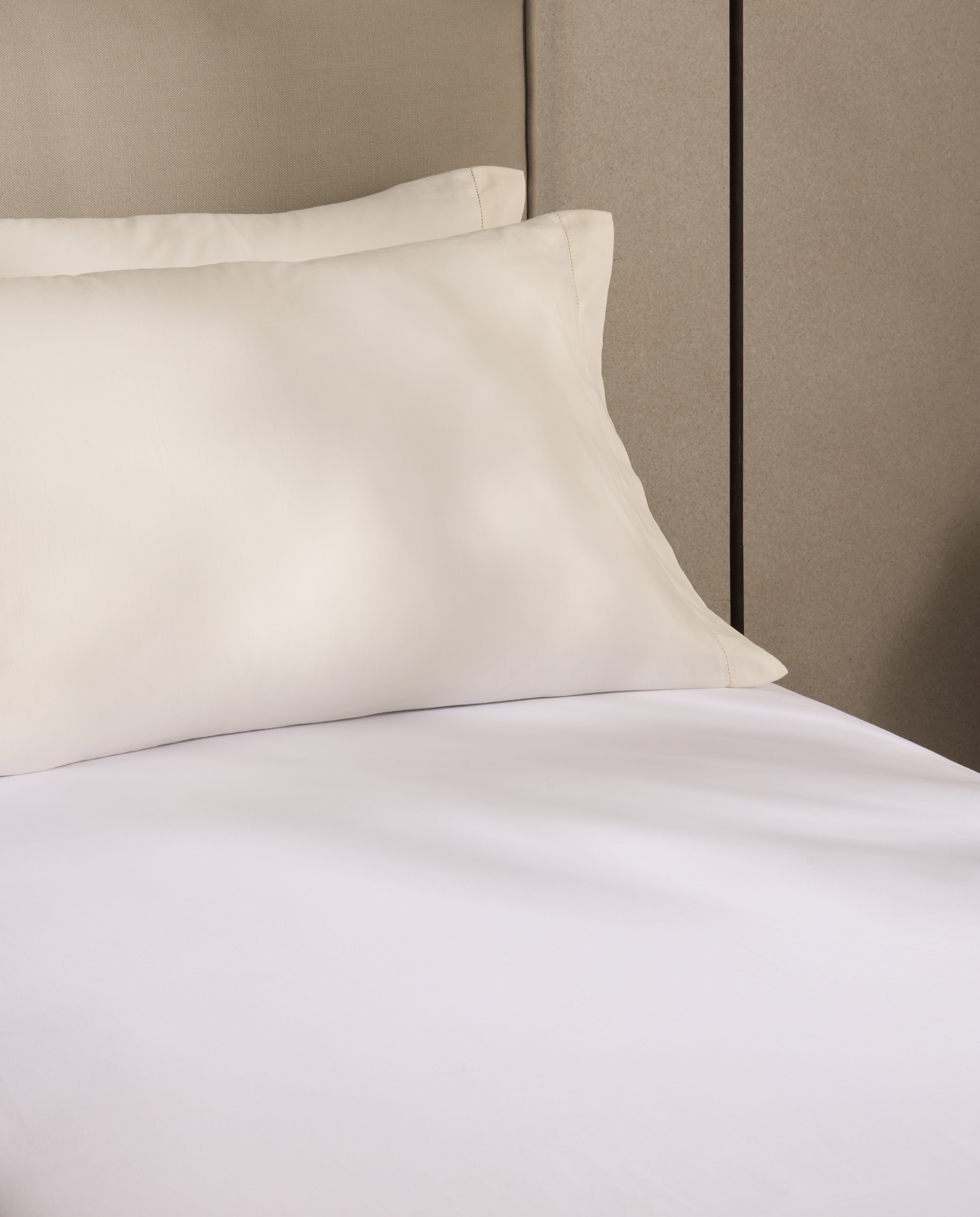 Imagem 0 de Lençol de Baixo Ajustável de Algodão Cetim 300 Fios Platabanda - 35 cm