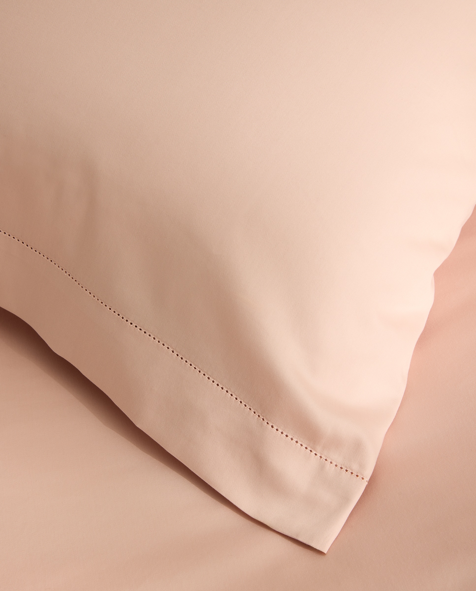 Imagen 3 de Funda de almohada Algodón Satén 300 hilos El Corte Inglés - Rosa palo 45 x 75 cm Rosa palo