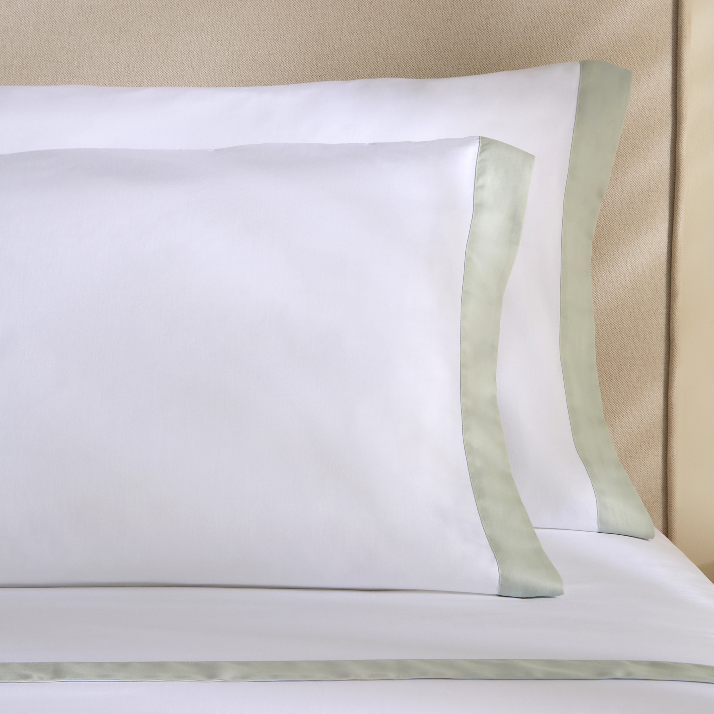 Imagen 1 de Funda de almohada algodón satén Avenue - Verde Agua 45 x 75 cm Verde Agua