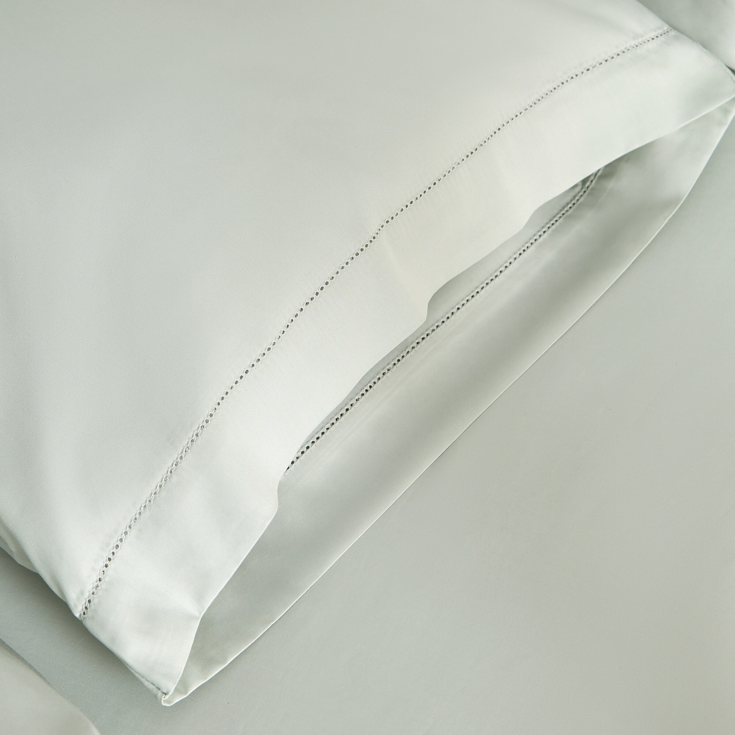 Imagen 4 de Funda de almohada Algodón Satén 300 hilos El Corte Inglés - Verde Agua 45 x 75 cm Verde Agua