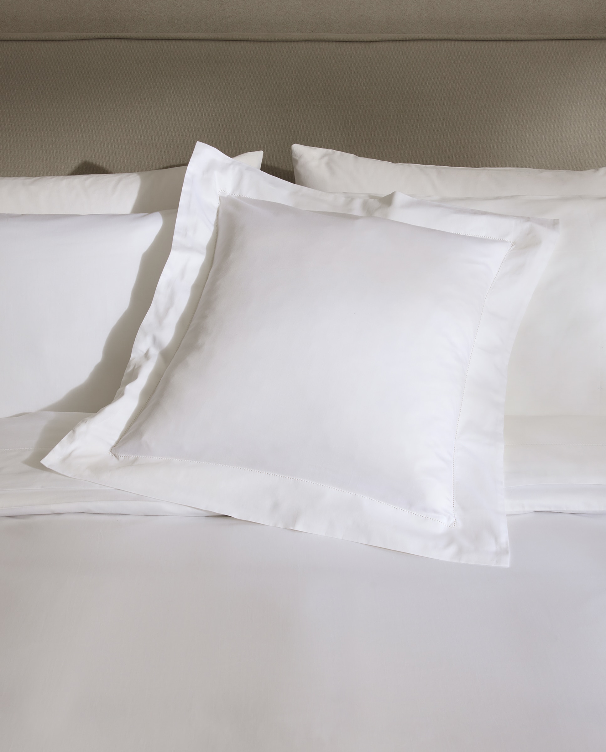 Imagem 0 de Capa de Almofada de Algodão Acetinado 300 Fios