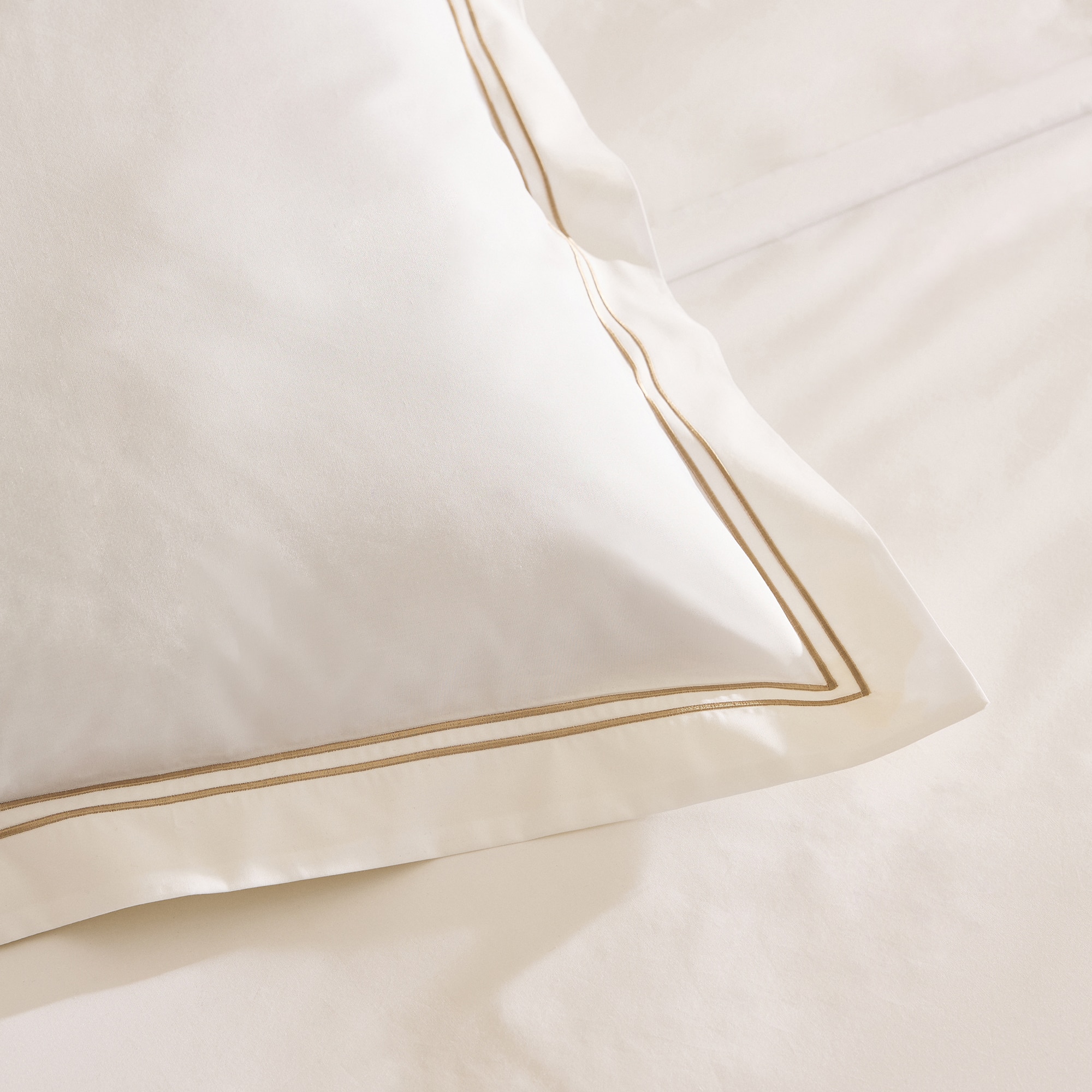 Imagen 3 de Funda de cuadrante percal algodón egipcio 400 hilos Hotel El Corte Inglés - Beige 55 x 55 cm Beige