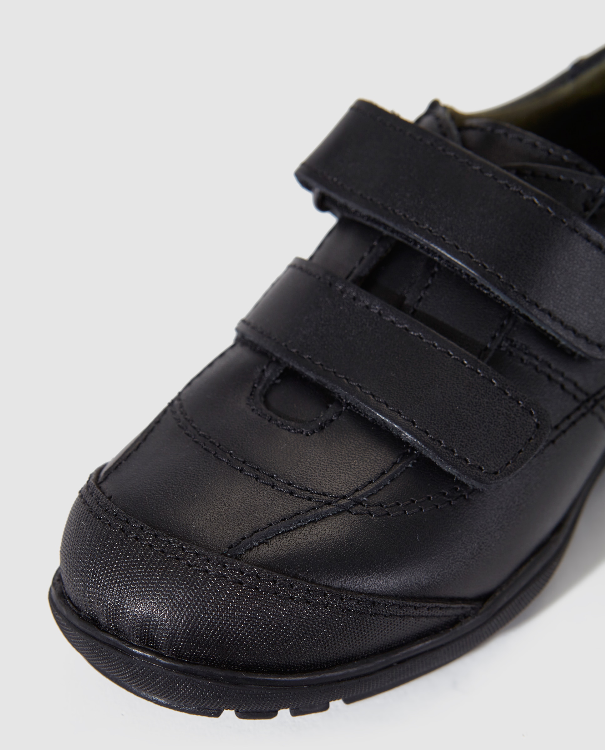 Bluchers em pele com fecho aderente Gorila Preto-5