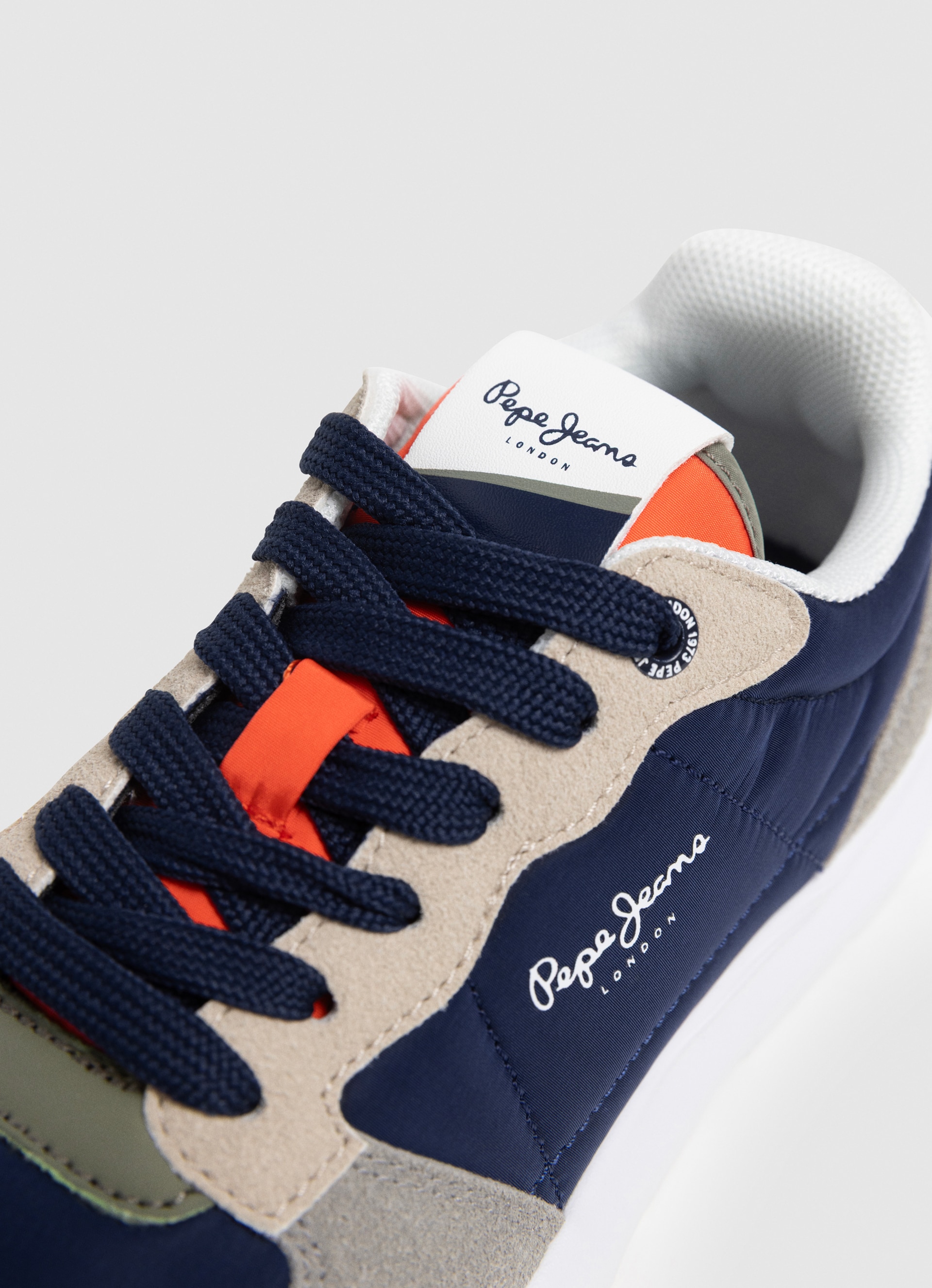 Sapatilhas com Combinação de Materiais e Detalhes Metálicos Pepe Jeans Preto-5