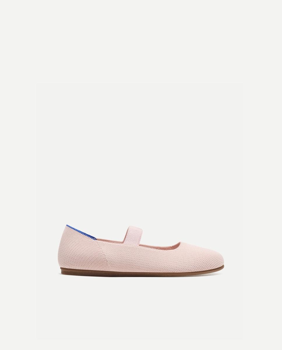 Imagem 0 de Sapatos de Presilha em Lona Suaves e Flexíveis com Palmilha Acolchoada