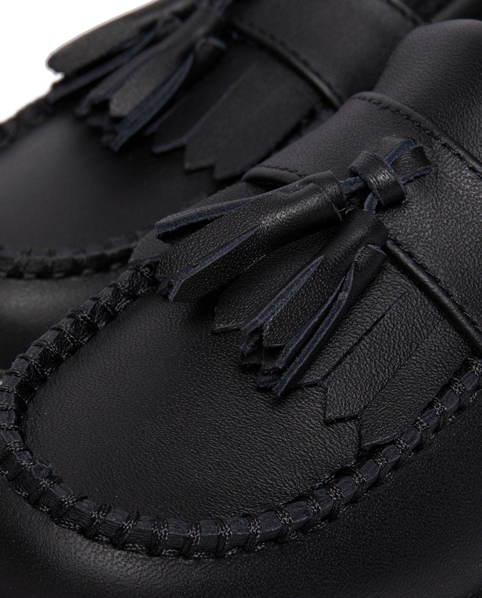 Mocassins Adrián de Criança com Adorno de Borlas e em Pele Dr. Martens Preto-7