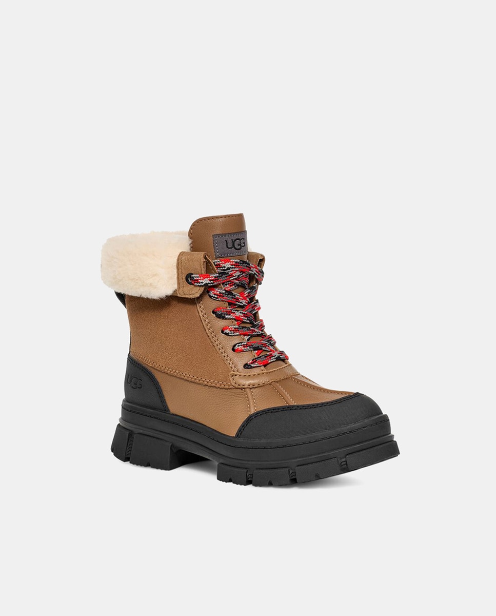 Botas Ashton Addie com Forro Interior de Pelo e em Pele UGG Castanho-4