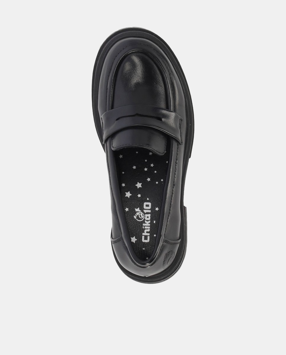 Mocassins Rasos com Travessão Chika10 Preto-4