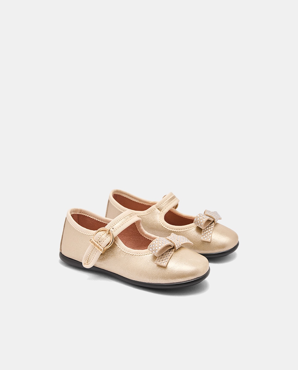 Sapatos de Presilha Metalizados com Laço Strass Ouro-4
