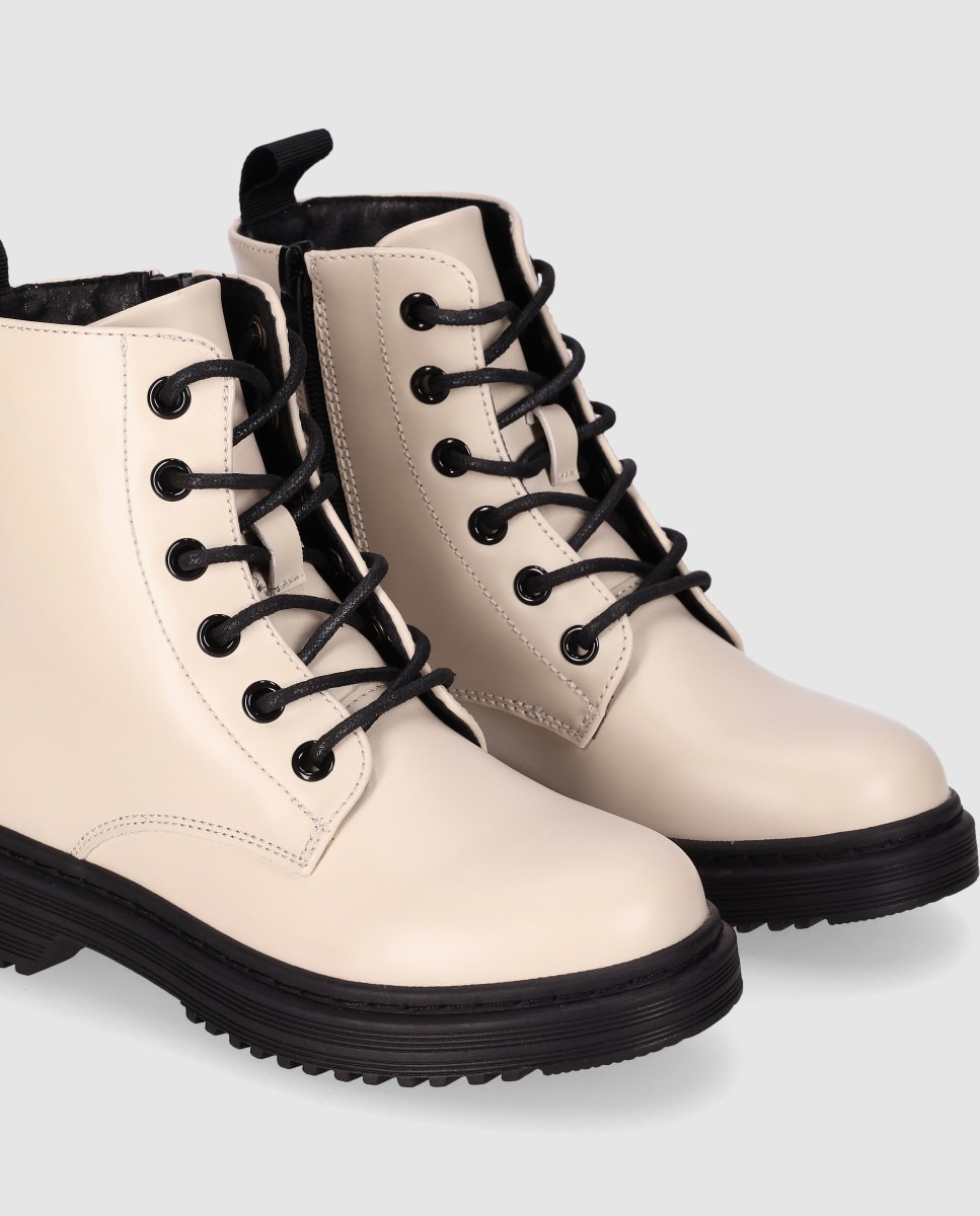 Botins de Estilo Militar de Criança em Pele Vegana com Atacadores e Fecho de Correr Lateral Chika10 Natural-5