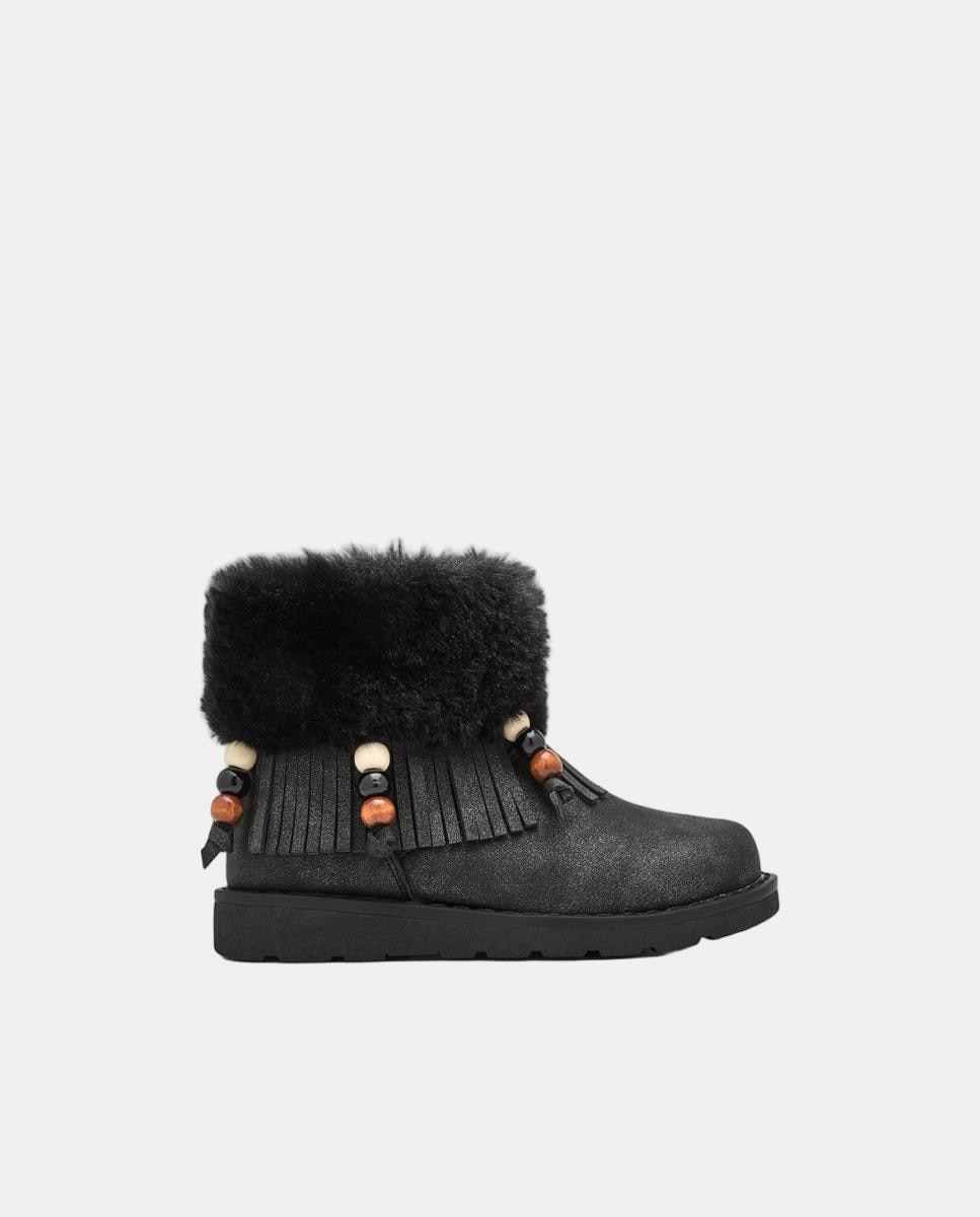 Imagem 0 de Botas com Pelo e Franjas com Adornos - Preto