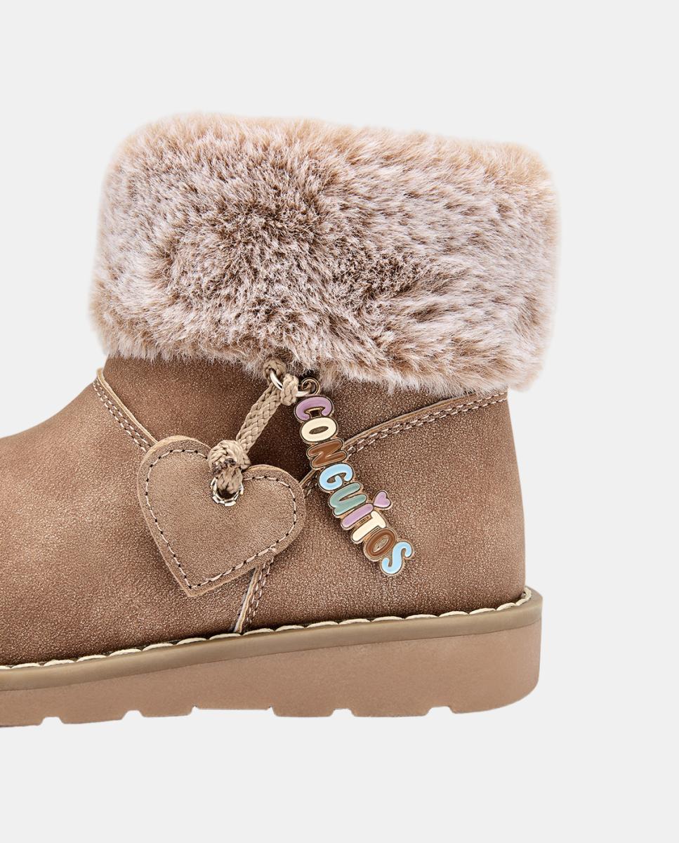 Botas de niña con pelo y adorno corazón colgante beige - Conguitos - Cuero Cuero-3