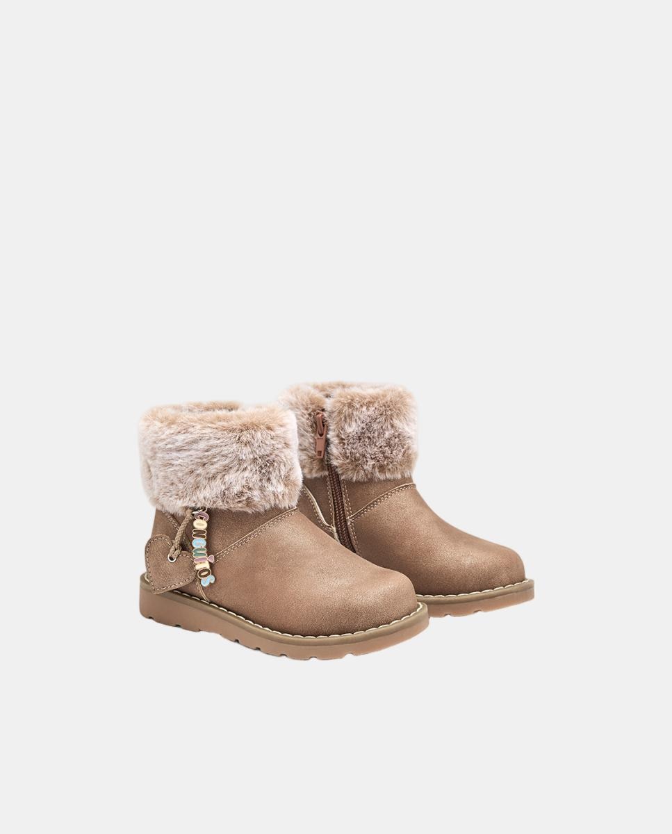 Botas de niña con pelo y adorno corazón colgante beige - Conguitos - Cuero Cuero-4