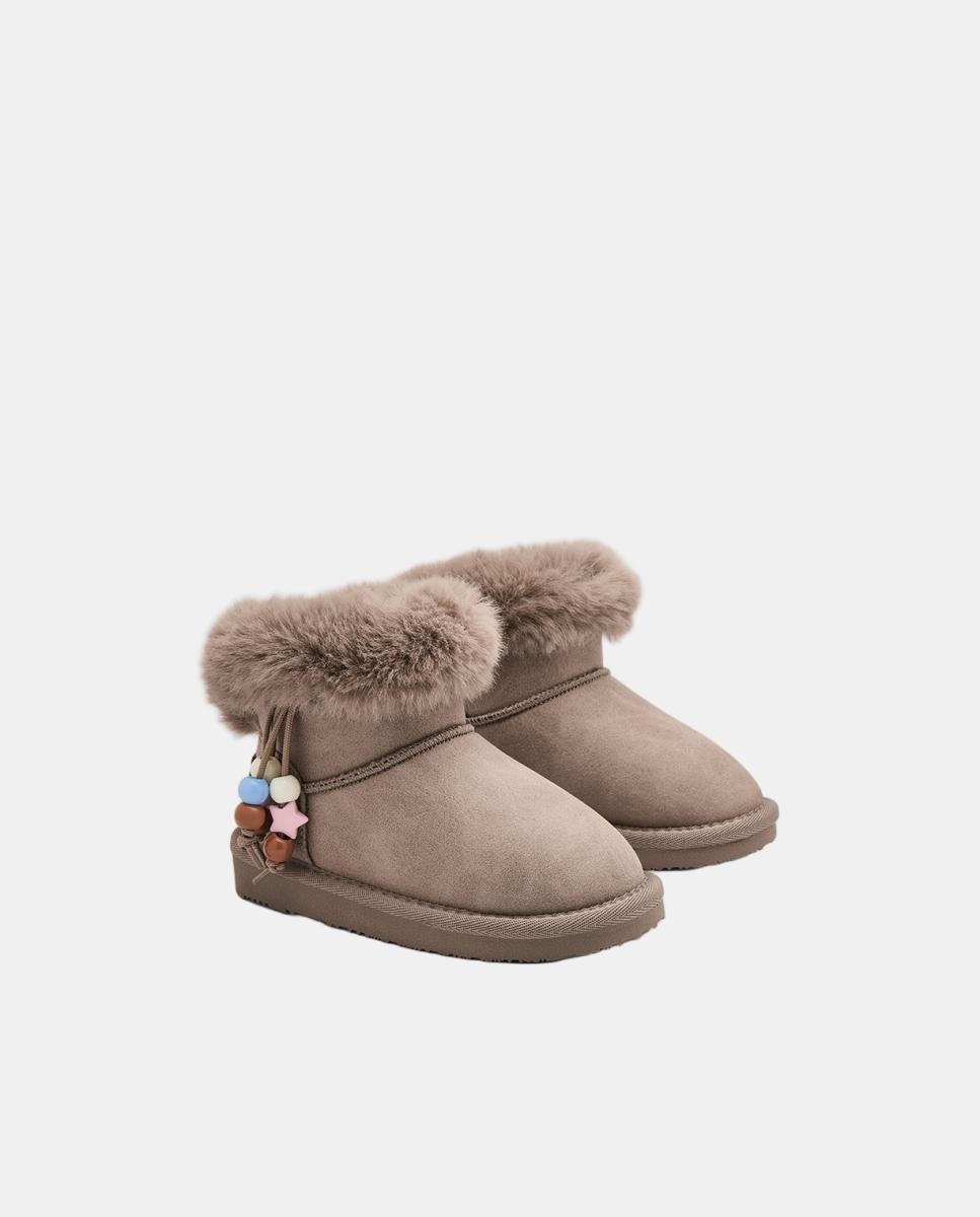 Botas Australianas com Pelo e Adorno Pendente - Taupe Taupe-2