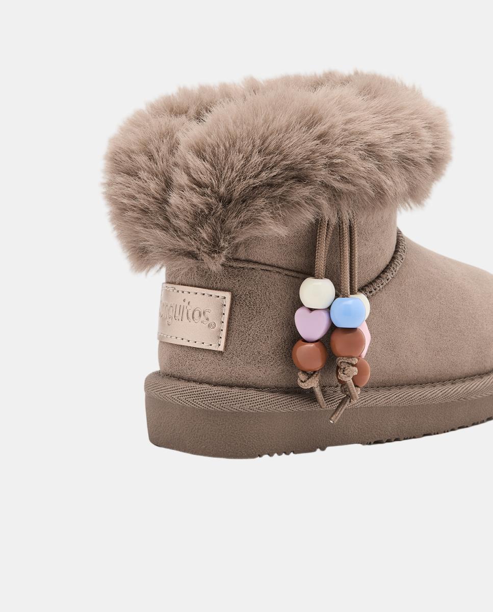 Botas Australianas com Pelo e Adorno Pendente - Taupe Taupe-4