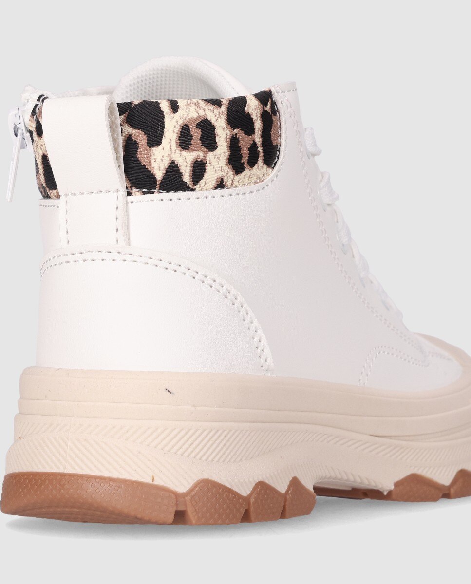 Sapatilhas Altas Infantis com Detalhes de Animal Print e Atacadores Chika10 Branco-5