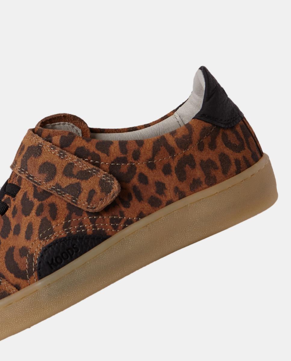Sapatilhas em suede e sola rasa sem drop KOOPS Pretos-4