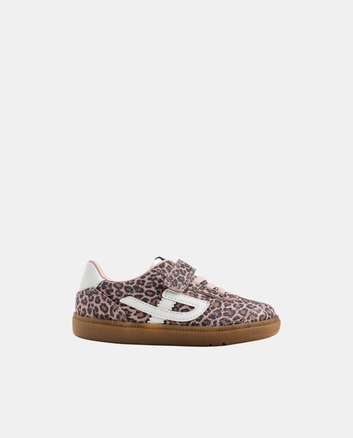 Deportivo de niña bareroot