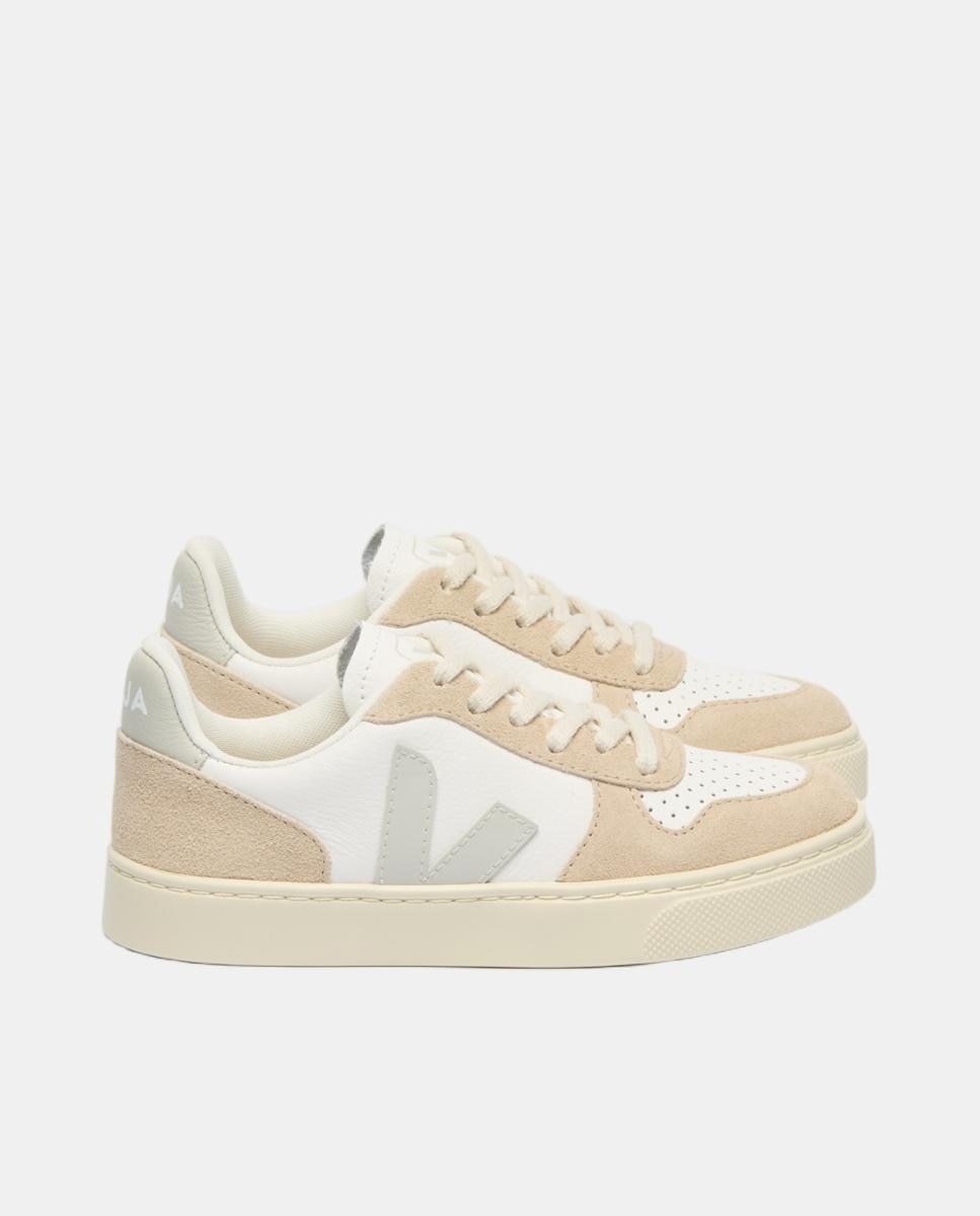 Sapatilhas Modelo V-10 de Couro com Atacadores Bege-1