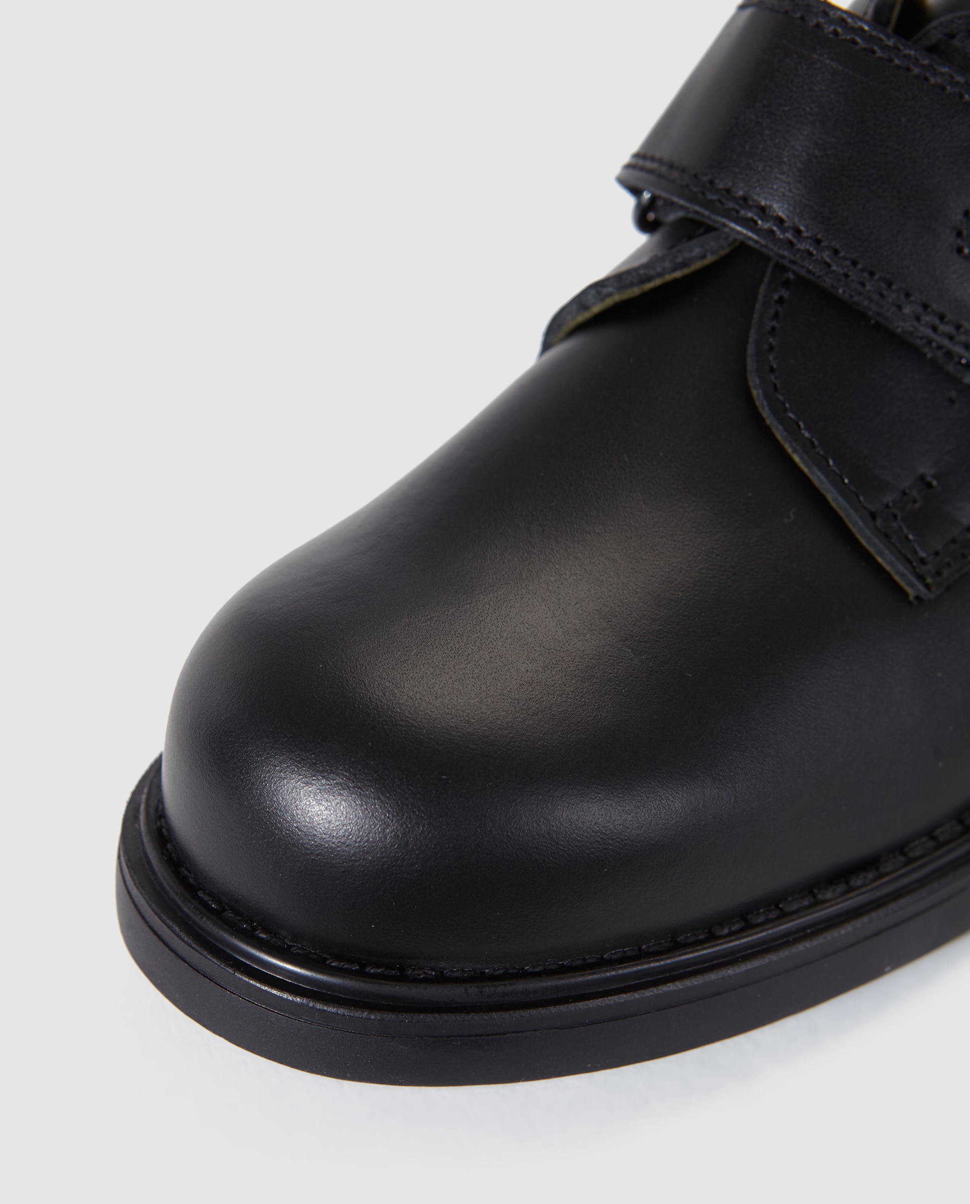 Sapatos em pele com fecho aderente Preto-5
