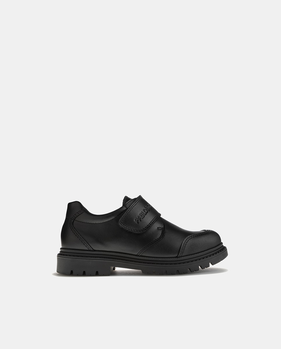 Pablosky - Zapatos de niño en piel con puntera reforzada y cierre adherente.