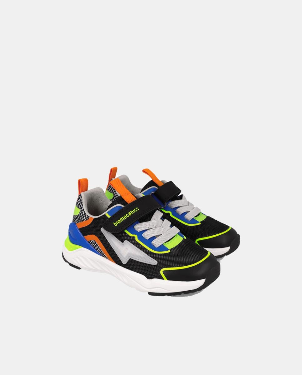 Deportivas de niña con puntera protegida de goma y cierre de velcro y elásticos. - Biomecanics - Negro Negro-7