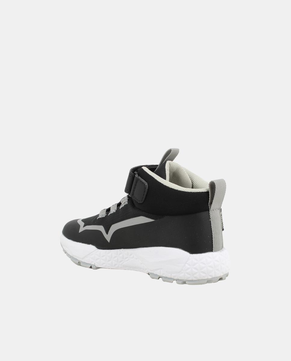 Zapatilla de chico, con cierre con velcro y cordón elástico, forro Goretex - Primigi - Negro Negro-2
