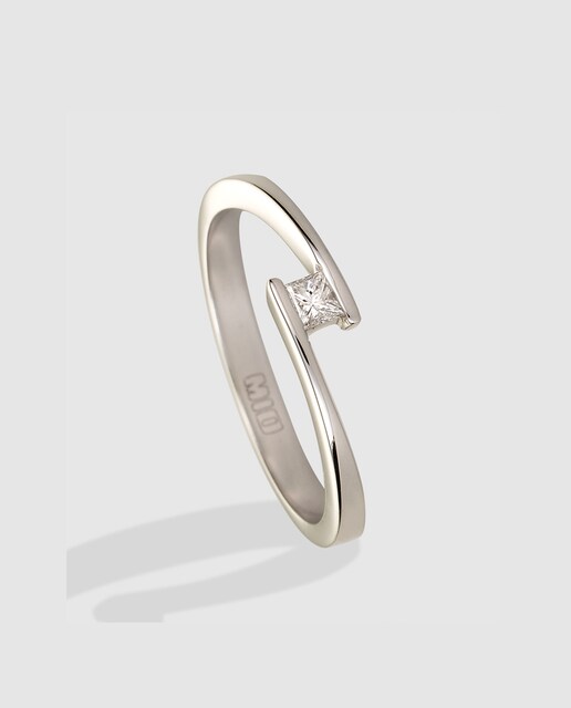 Anillo solitario Mio de oro  blanco y diamante