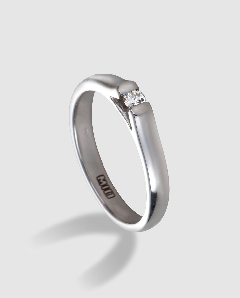 Imagem 0 de Anel de ouro branco com diamantes
