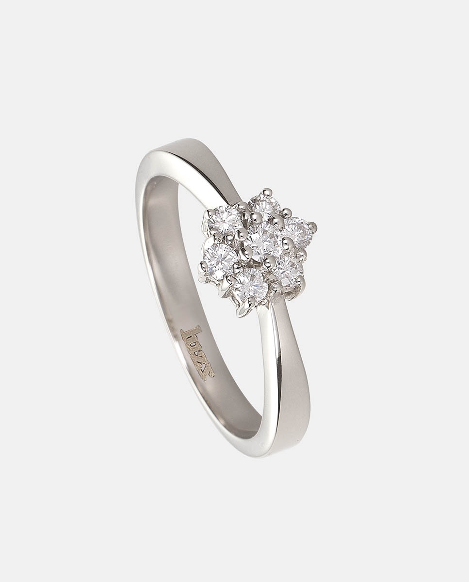 El Corte Inglés - Anillo de oro blanco y diamantes.