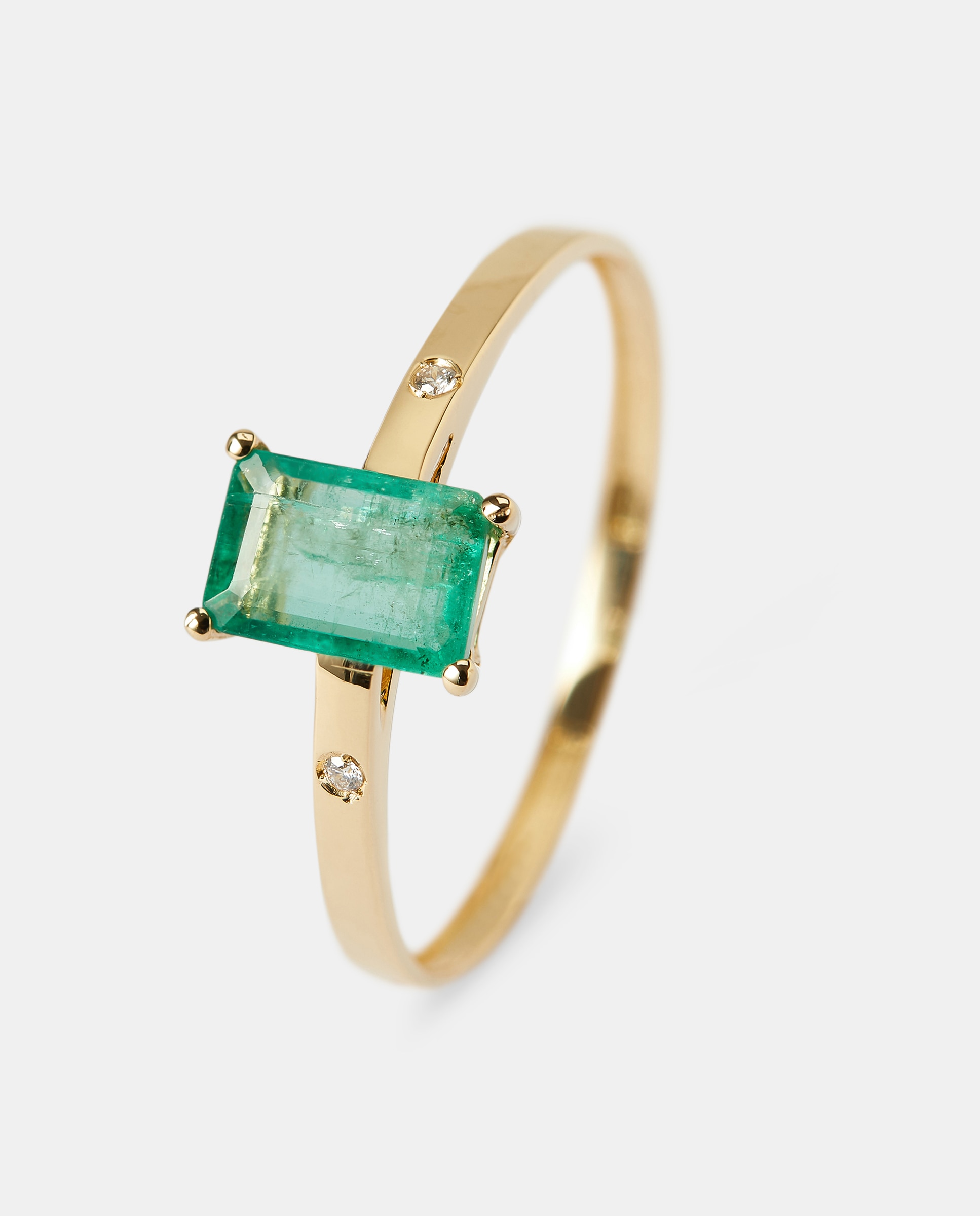 El Corte Inglés - Anillo de oro diamante y esmeralda.
